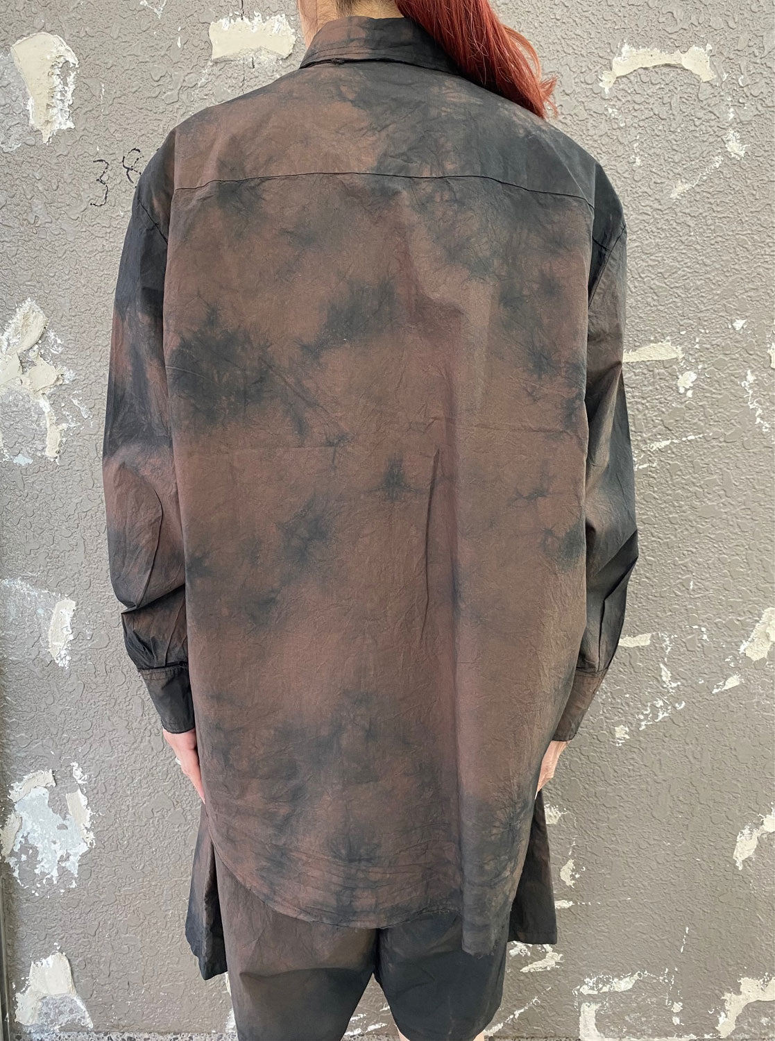 
                  
                    POPLIN OVERSIZED SHIRT -BROWN/BLACK-
                  
                