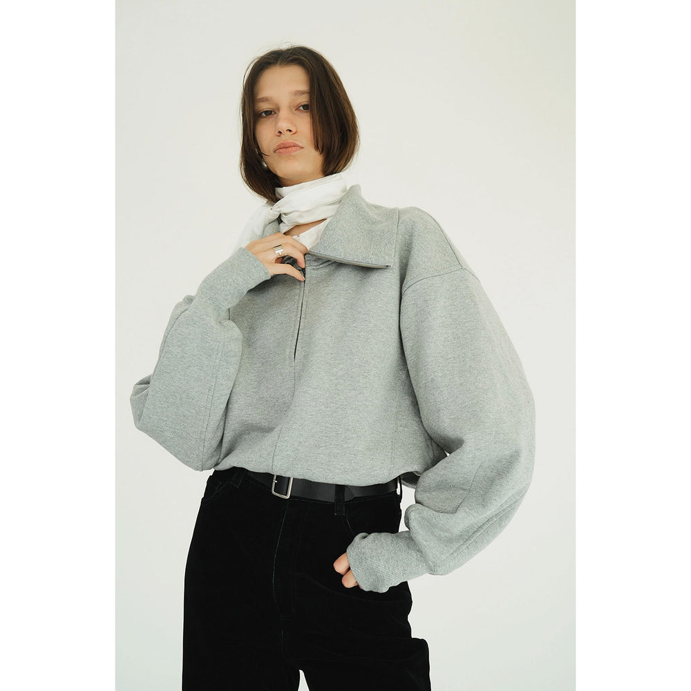 
                  
                    HALF ZIP SHORT TOPS -GRAY-
                  
                