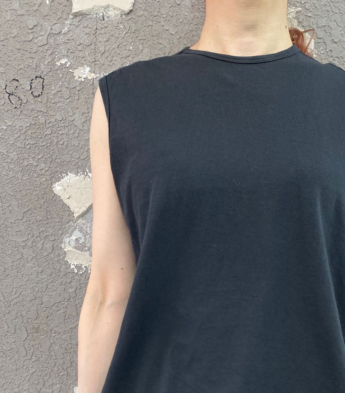 
                  
                    ORGANIC COTTON SLEEVELESS T-SHIRT
                  
                