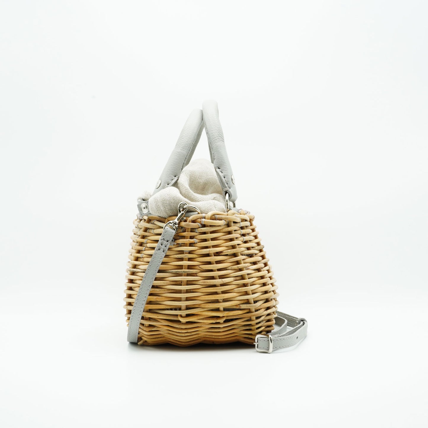 
                  
                    ステーブルS-GRY-
                  
                