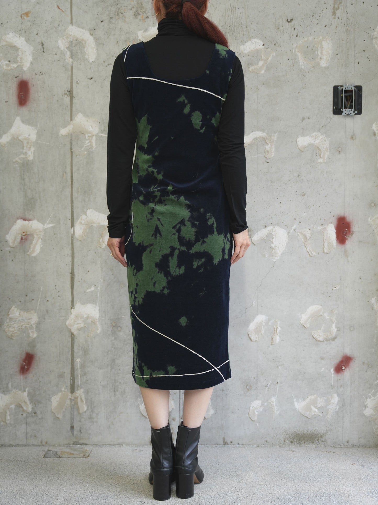 
                  
                    "Kintsugi" Velour Jersey Square Neck Sleeveless Dress - navy
                  
                