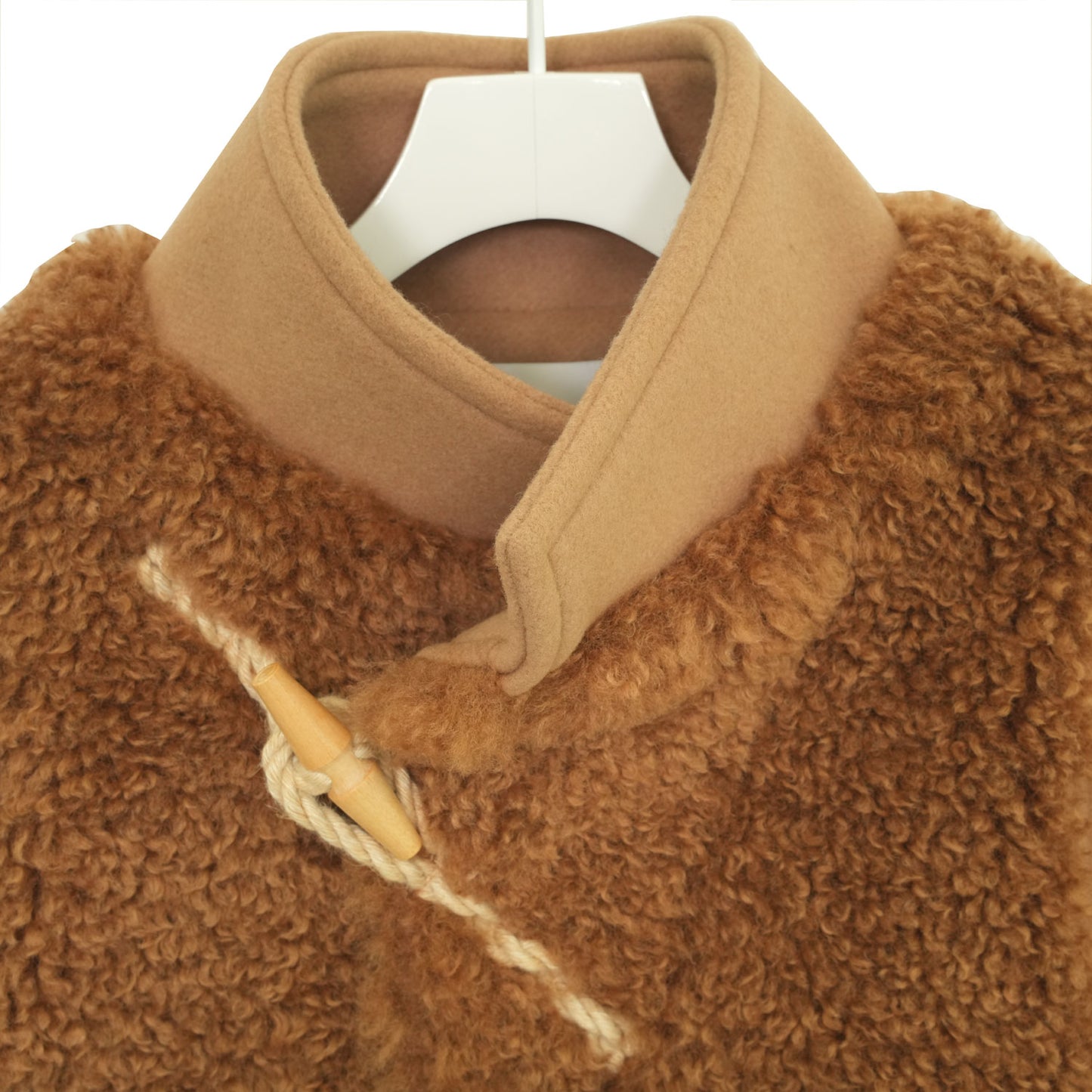 
                  
                    DOUBLE FACE FAUX SHEARLING DUFFLE JACKET-CREAM-
                  
                