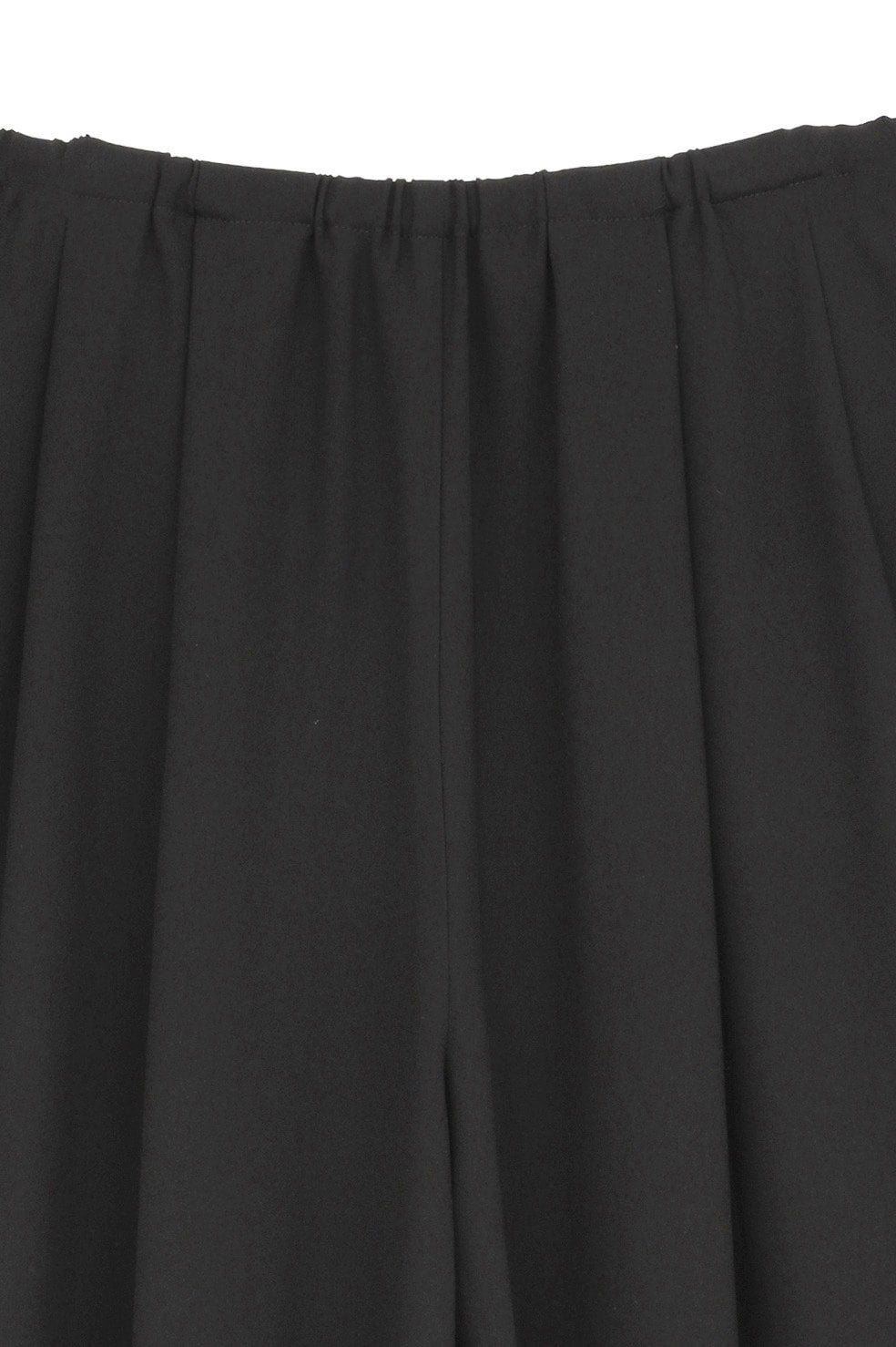 
                  
                    DRAWSTRING LOOSE TUCK PANTS
                  
                