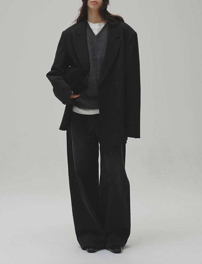 
                  
                    Woolcashmere Vneck Knit
                  
                