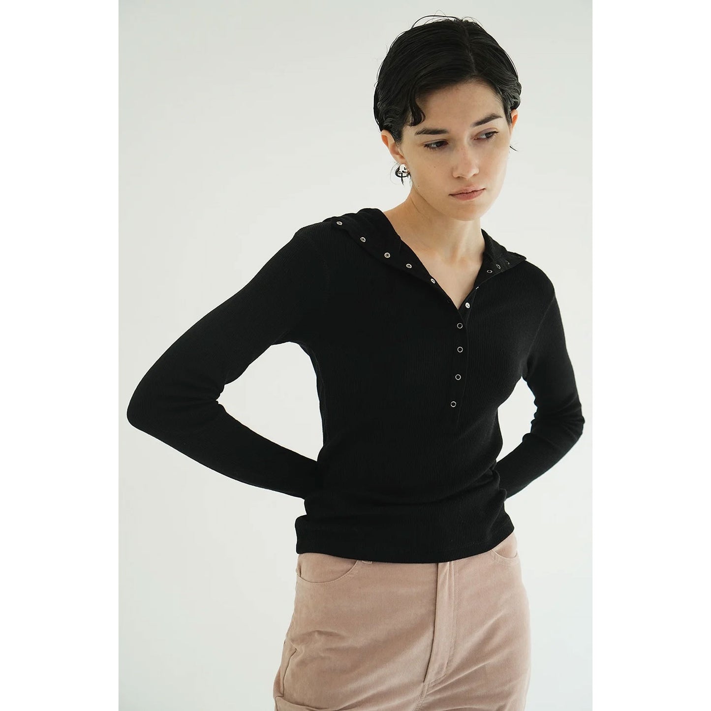 
                  
                    WOOL RIB HOODED TIGHT TOPS -GRAY-
                  
                