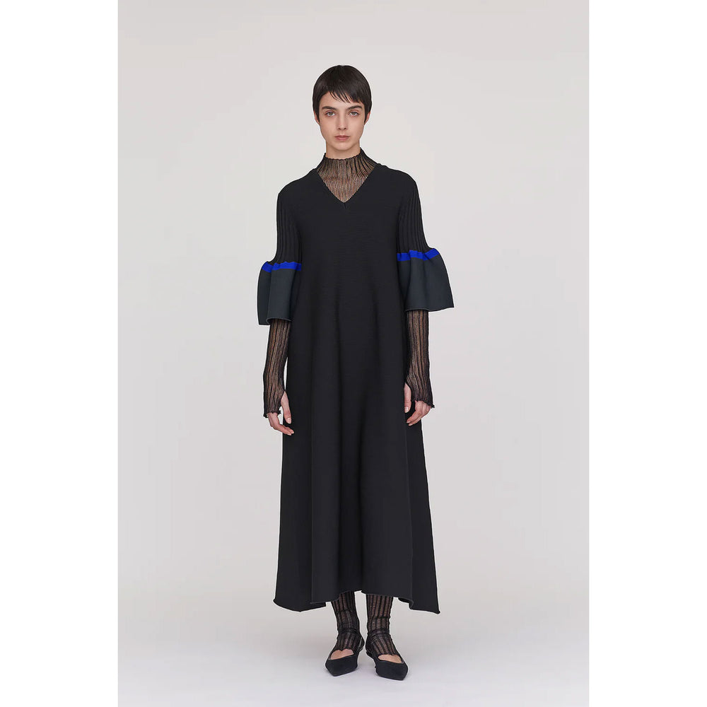 POTTERY SHORT BELL SLEEVE FLARE DRESS -BLACK MULT- – OBLIGE