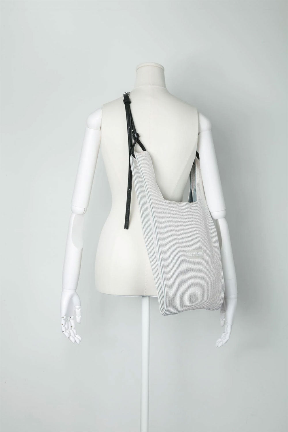
                  
                    MARCKET BAG MEDIUM
                  
                