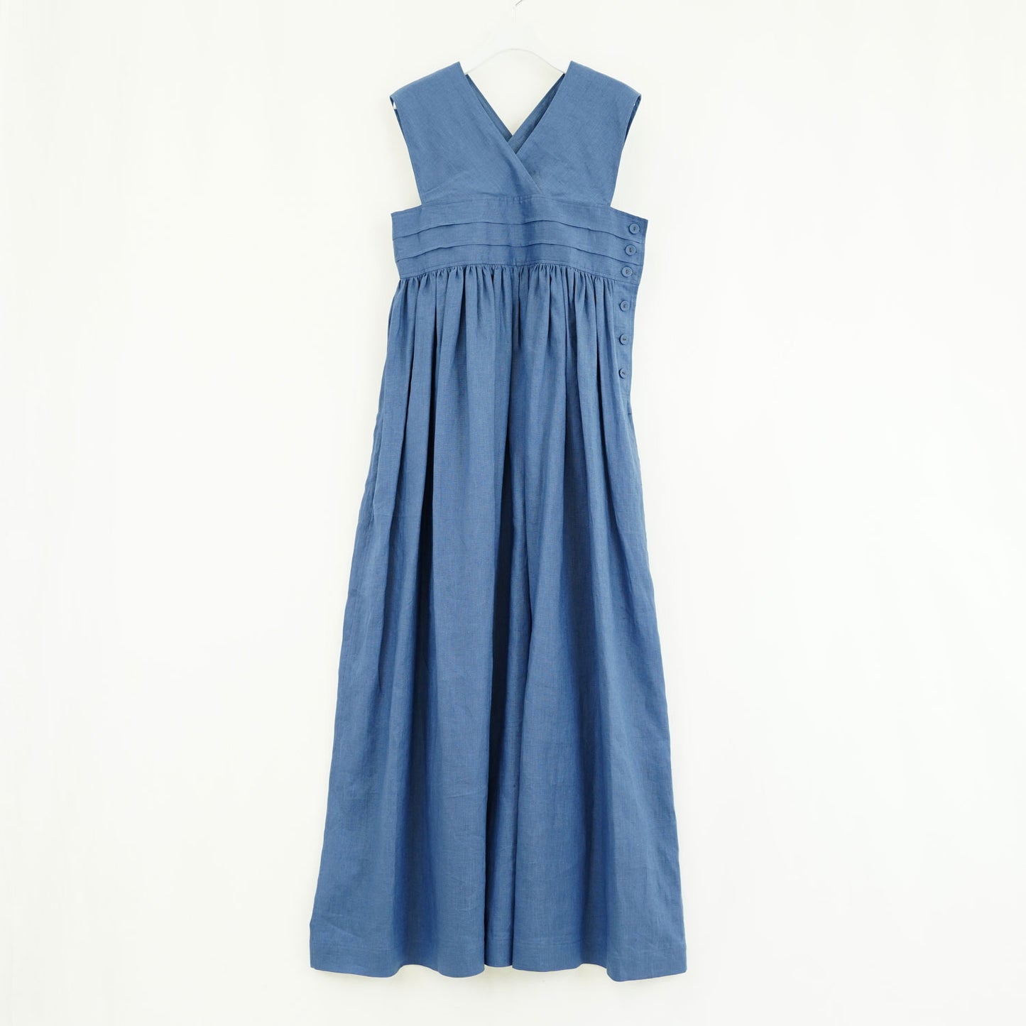 
                  
                    LINEN MAXI DRESS -BLUE-
                  
                