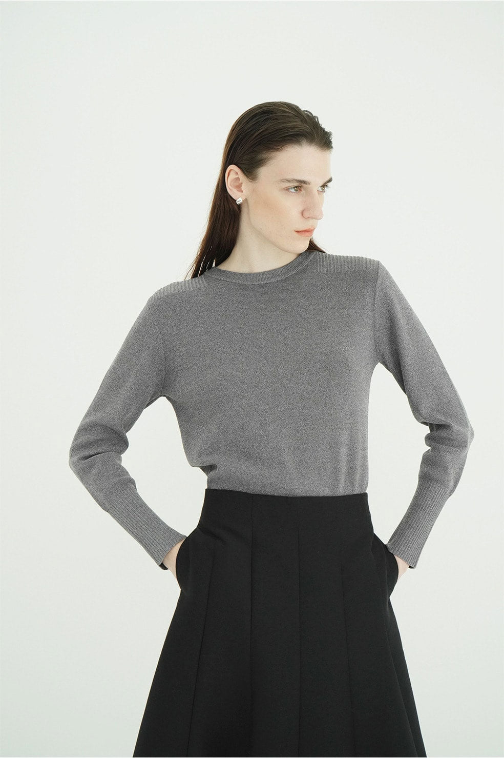 
                  
                    BASIC COMPACT KNIT TOPS
                  
                