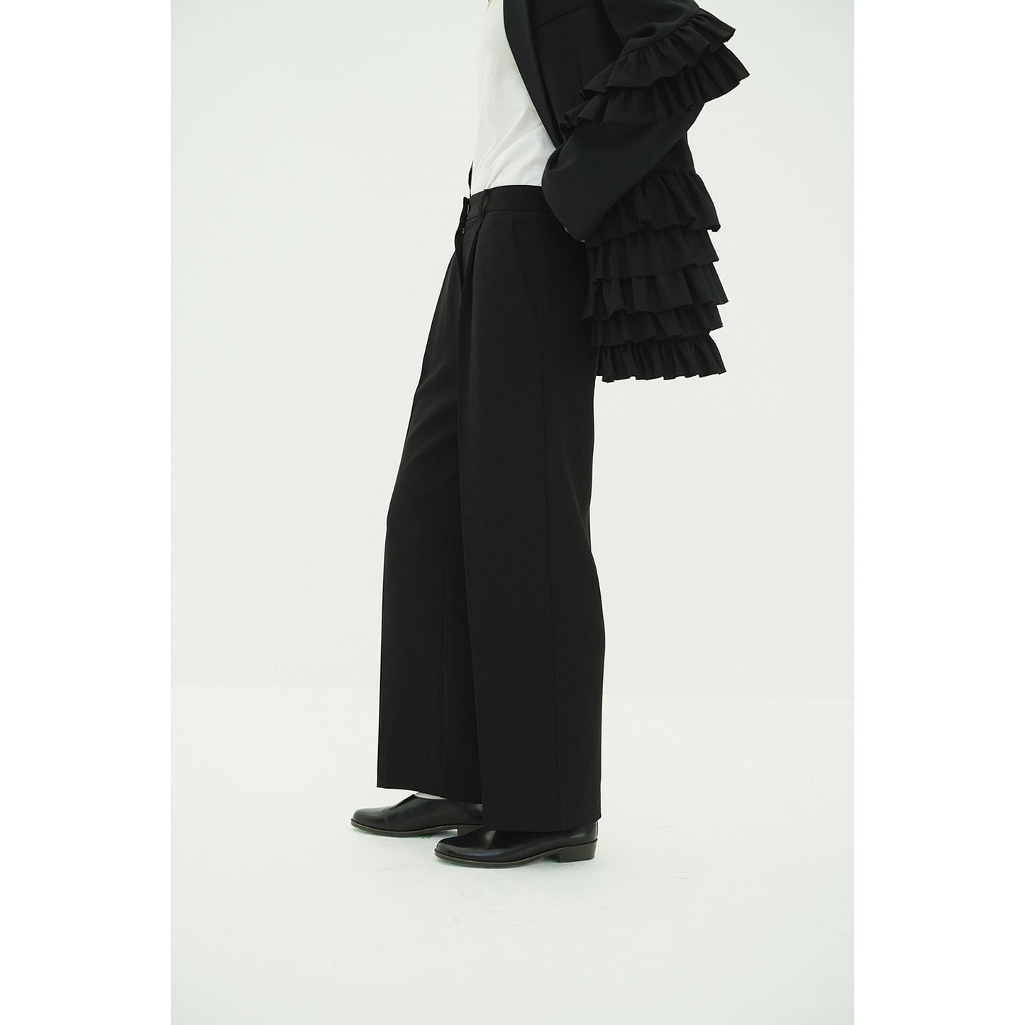 
                  
                    2WAY TUCK STRAIGHT PANTS -BLUE-
                  
                