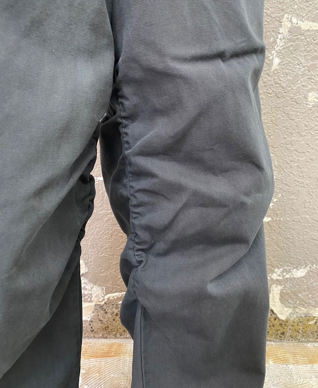 
                  
                    THIN CANVAS DRAPED TROUSERS-BLACK-
                  
                