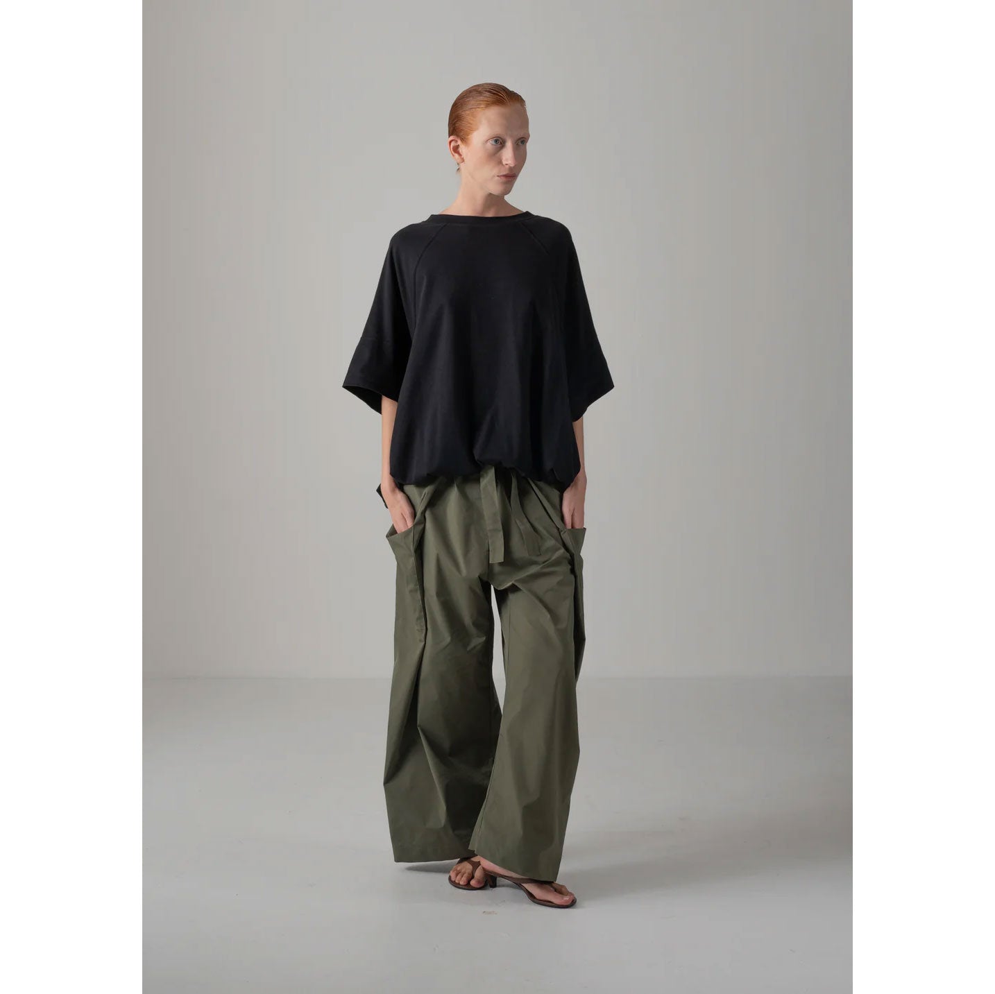 
                  
                    LILLYANA PUFFY SHORT SLEEVE TOP -BLACK-
                  
                