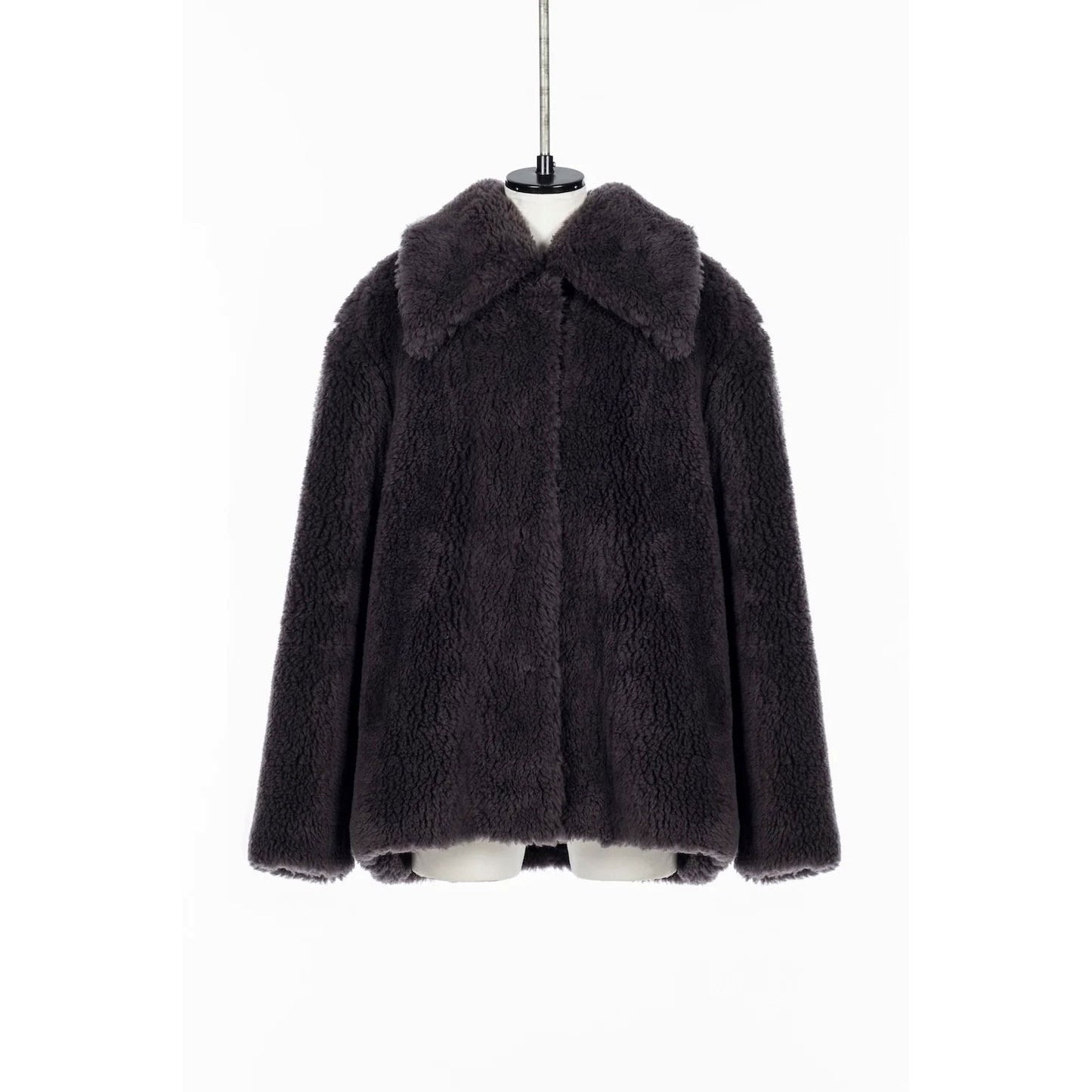 
                  
                    WOOL BOA WIDE COLLAR COAT
                  
                