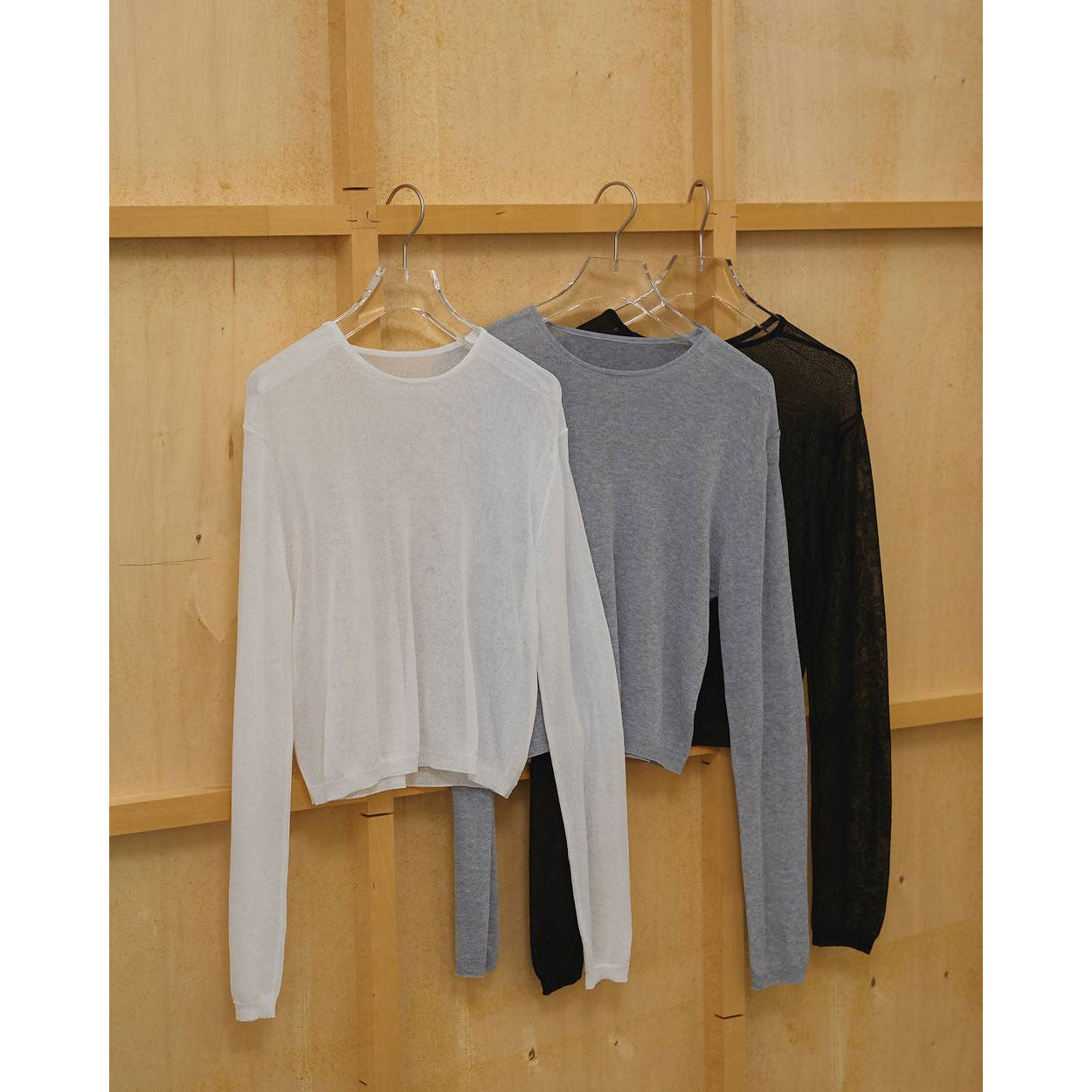 
                  
                    Compact Sheer Knit -GRAY-
                  
                