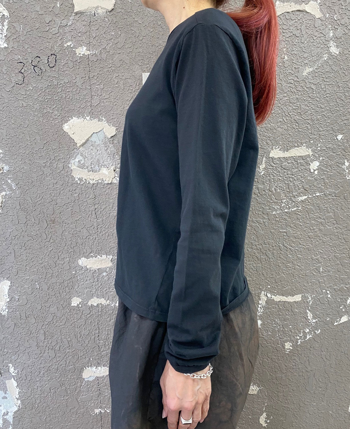 
                  
                    ORGANIC COTTON LONG SLEEVE T-SHIRT
                  
                
