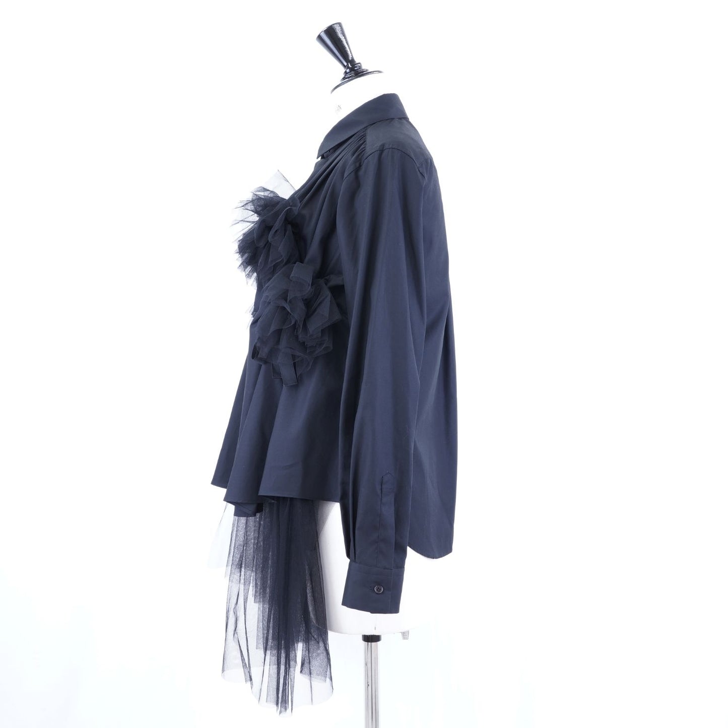
                  
                    Tulle-docked shirt
                  
                