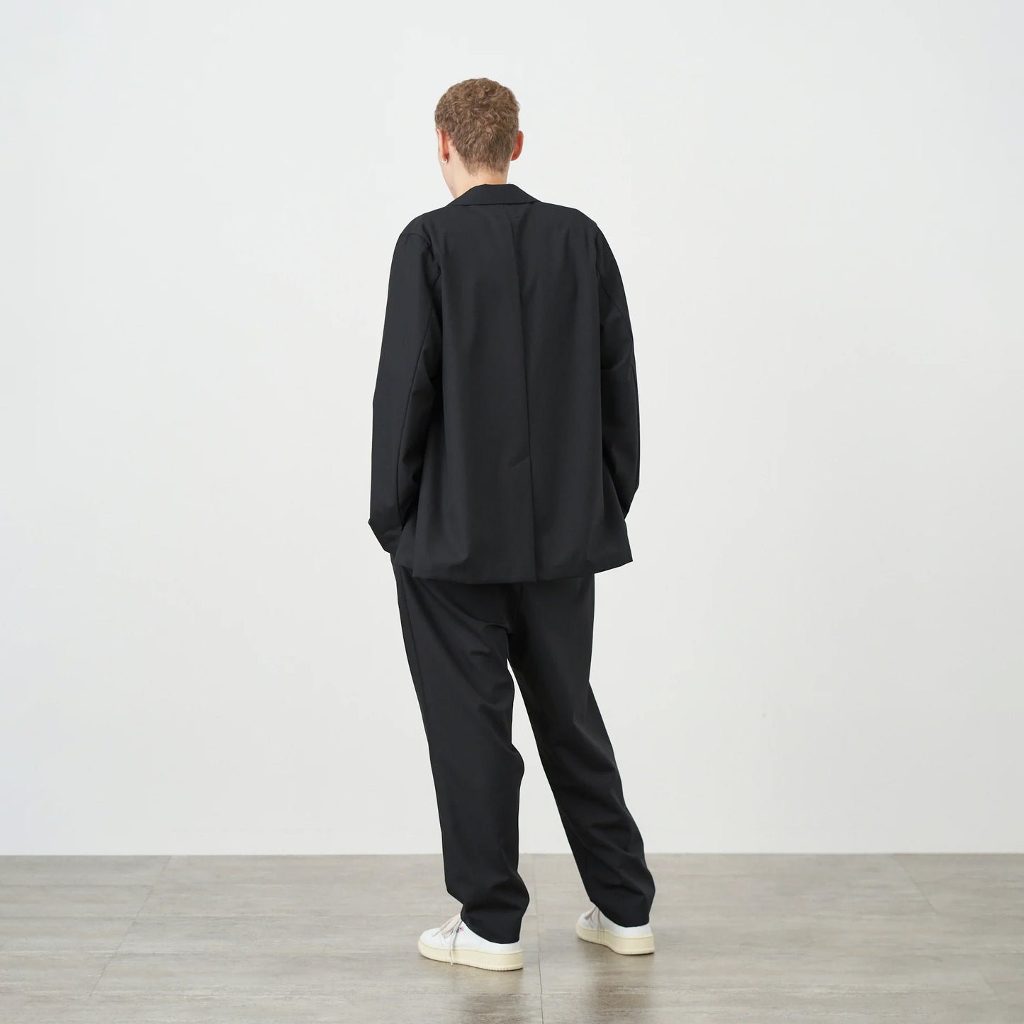 
                  
                    WOOL TROPICAL TAPERED EASY PANTS
                  
                