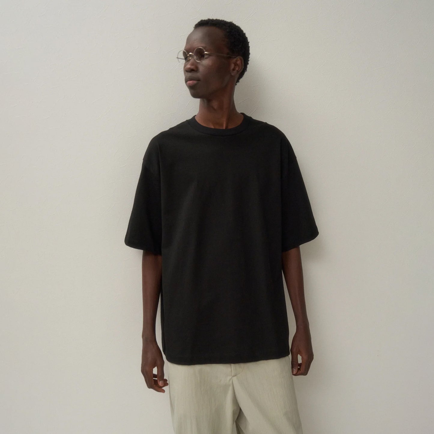 
                  
                    12/- AIR SPININNG LOOSE FIT T-SHIRT
                  
                