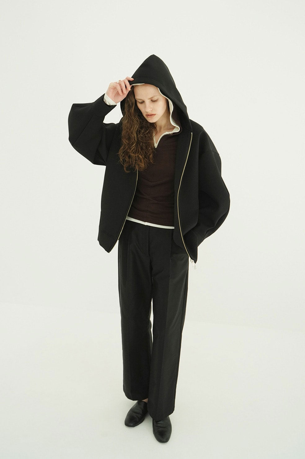 
                  
                    CONSTRUCTIVE BONDING HOODIE
                  
                