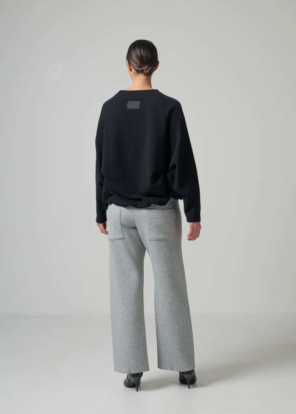 
                  
                    OLIVER PUFFY HEM TOP / ECO COTTON TERRY
                  
                