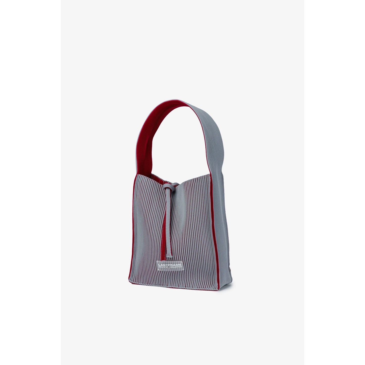 
                  
                    KASANE REVERSIBLE TASUKI TOTE SMALL -BLACK×IVORY-
                  
                