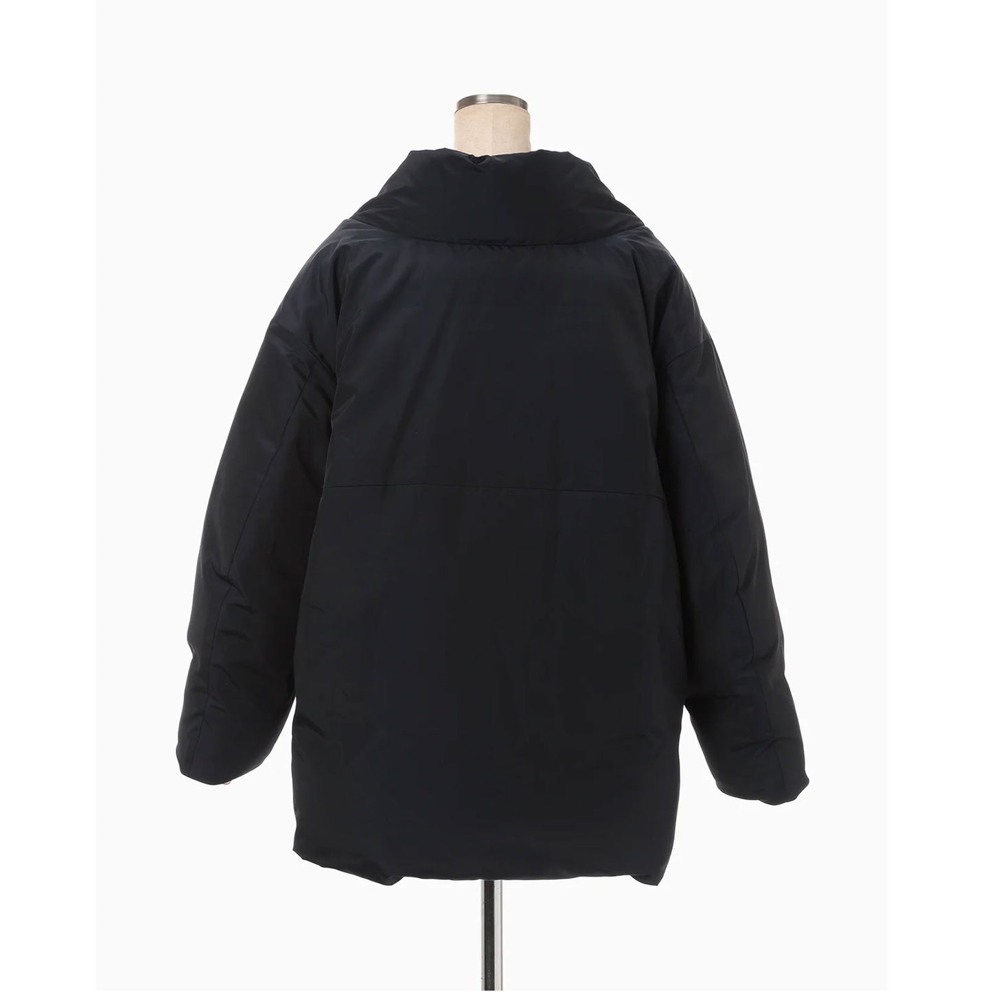 
                  
                    Silk Nylon Rounded Down Jacket - navy
                  
                