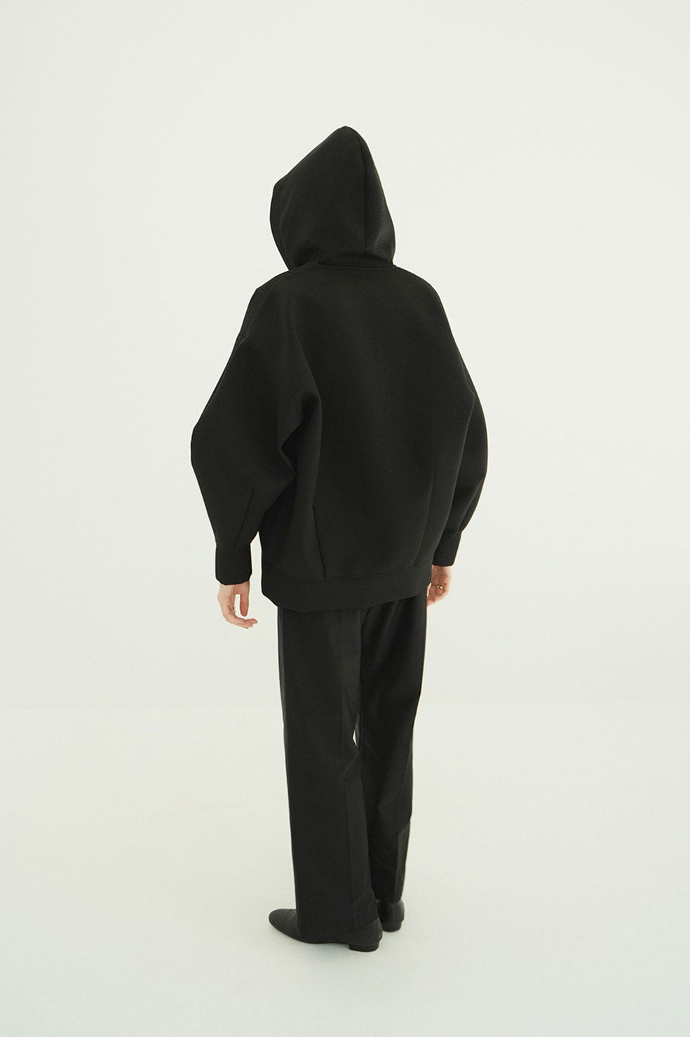 
                  
                    CONSTRUCTIVE BONDING HOODIE
                  
                