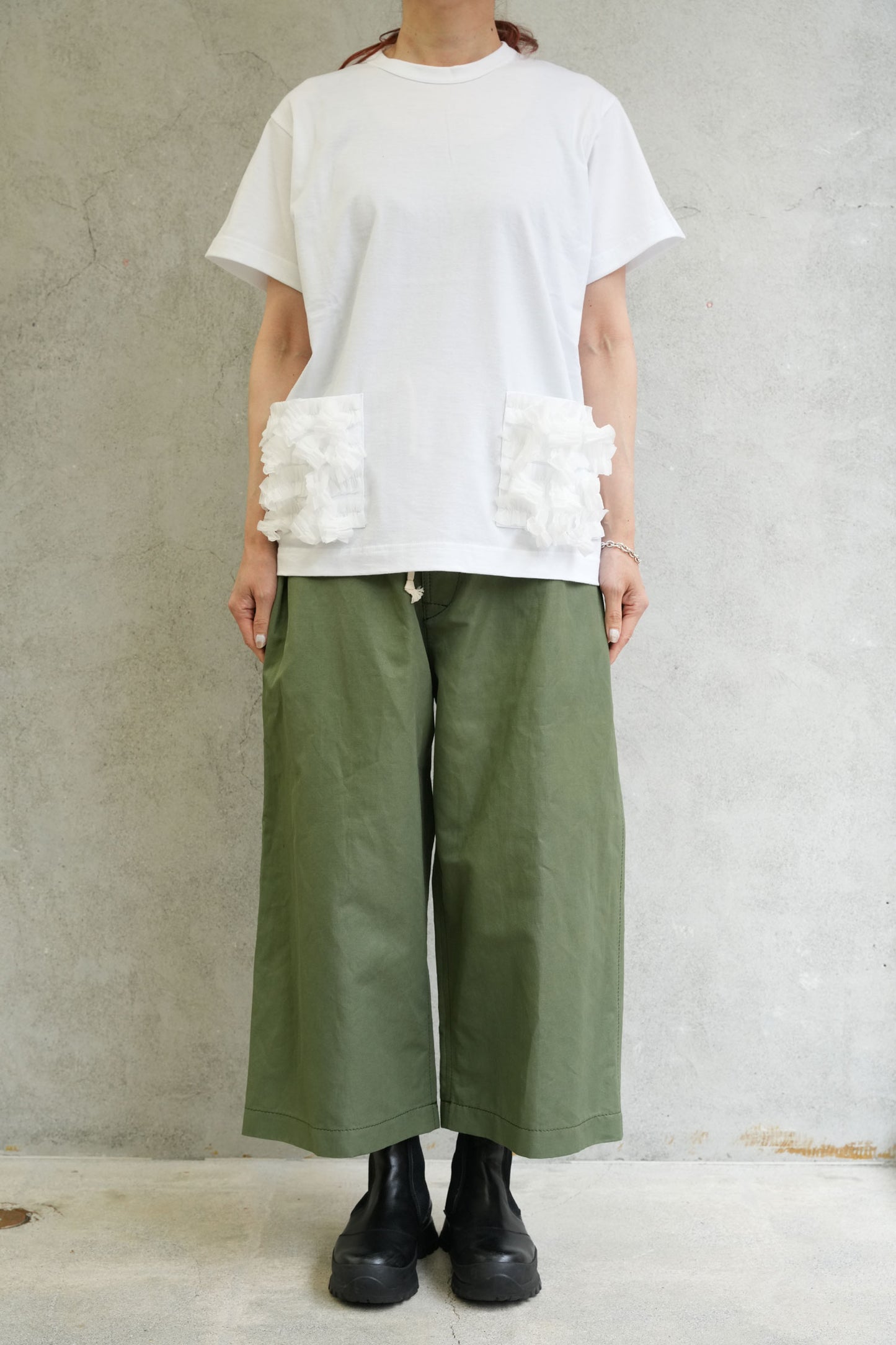 
                  
                    ポケットデザインTシャツ-WHITE-
                  
                