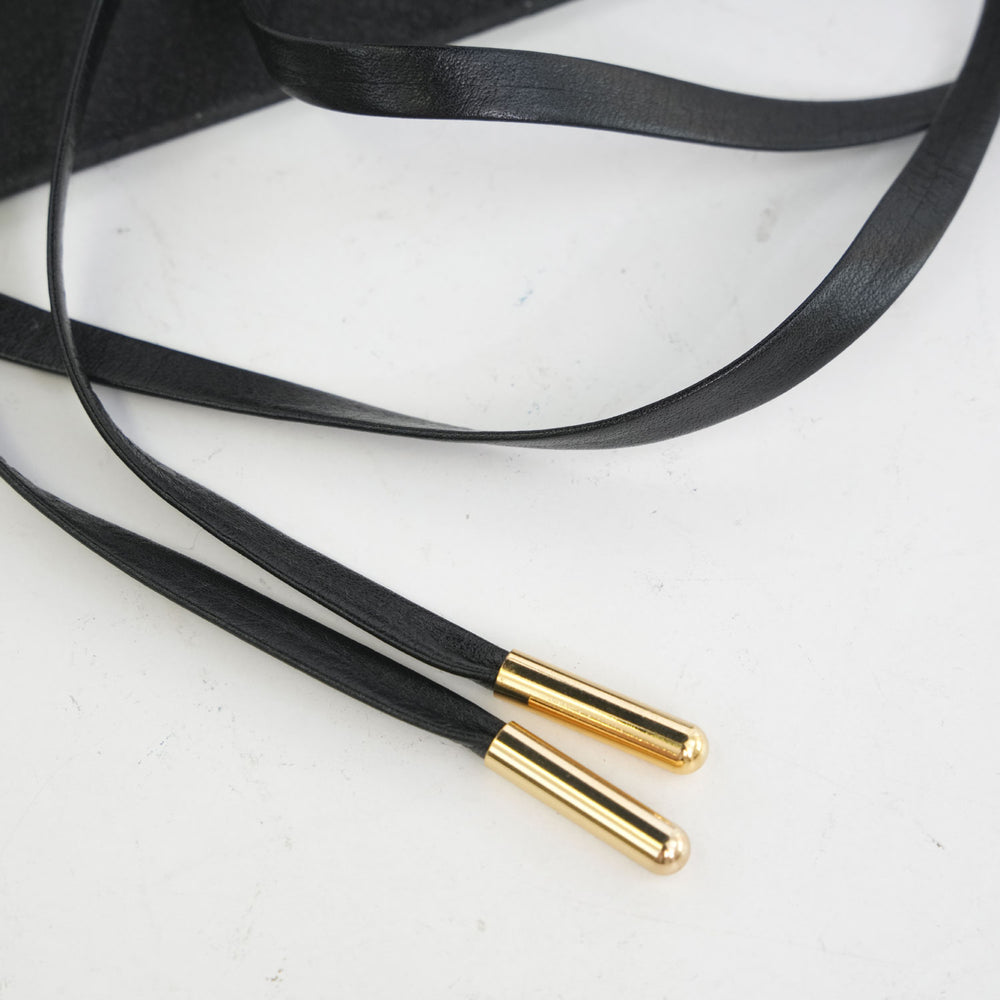 LAURA.N-BLACK- – OBLIGE