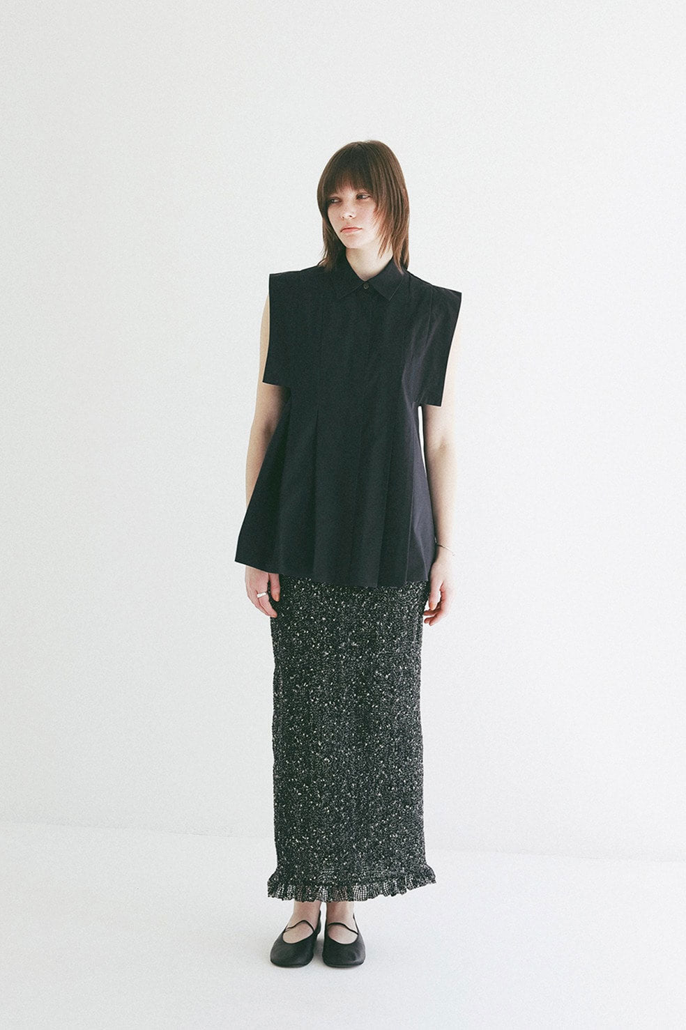 
                  
                    PANELL PLEAT SQUARE SLEEVE SHIRTS -NAVY-
                  
                