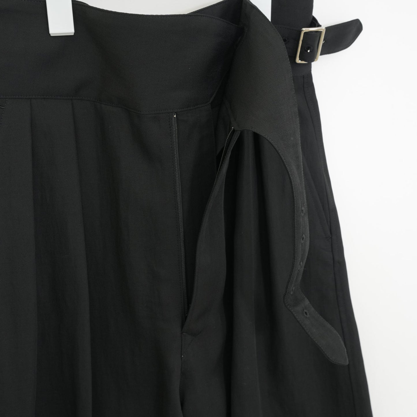 
                  
                    R/P/W TWILL GURKHA SHORTS-BLACK-
                  
                