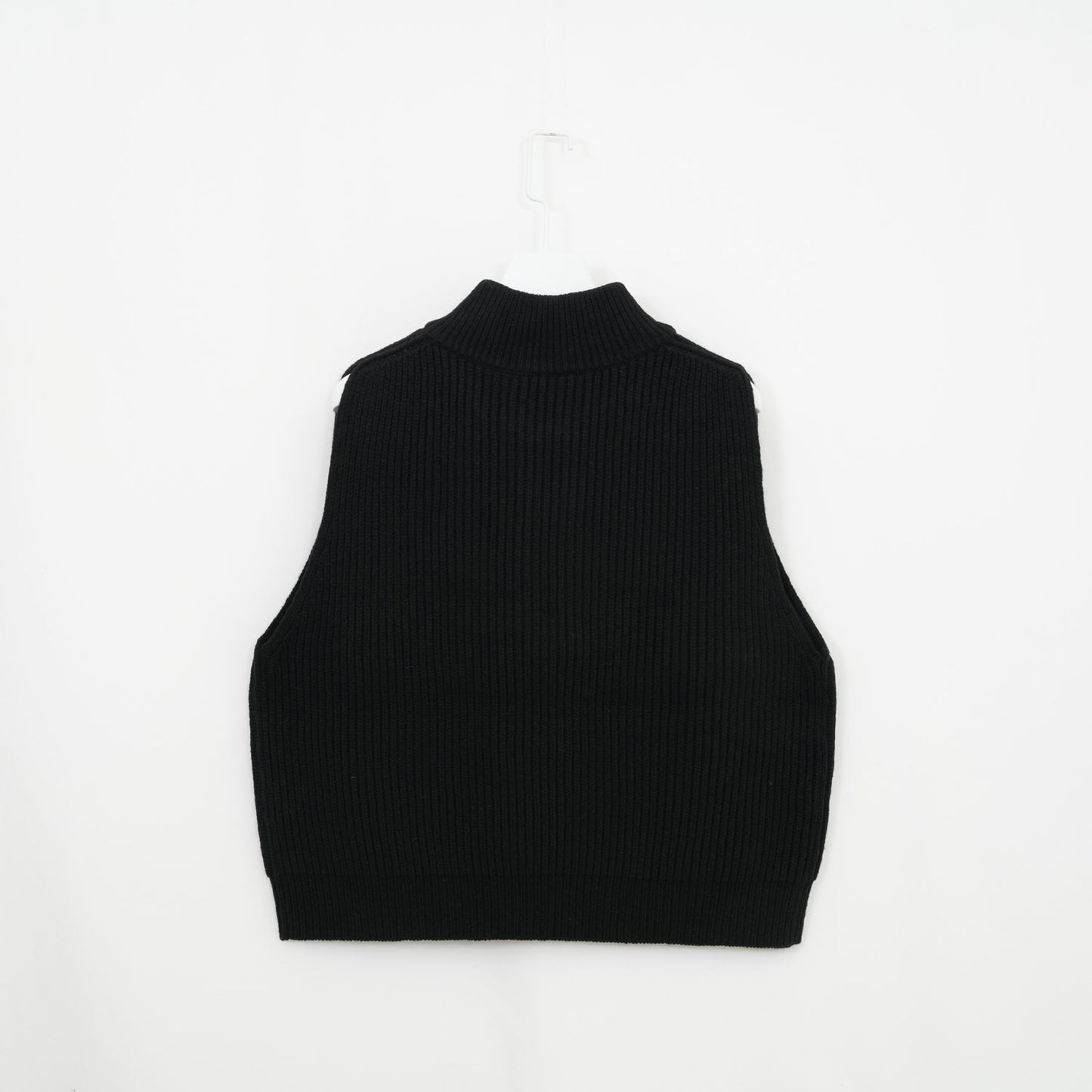 
                  
                    RIBBED KNIT WOOL VEST-CAMEL-
                  
                