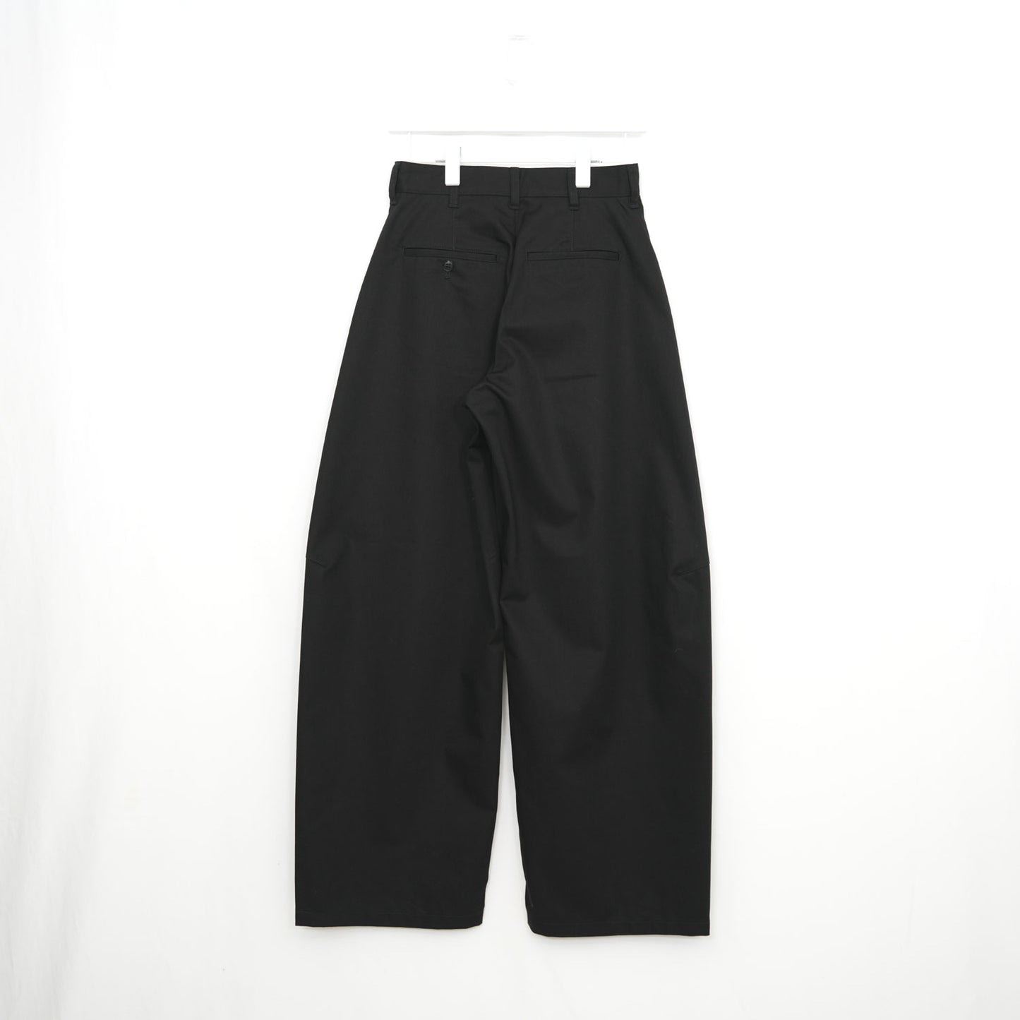 
                  
                    T/C BARREL LEG TROUSERS-WHITE-
                  
                