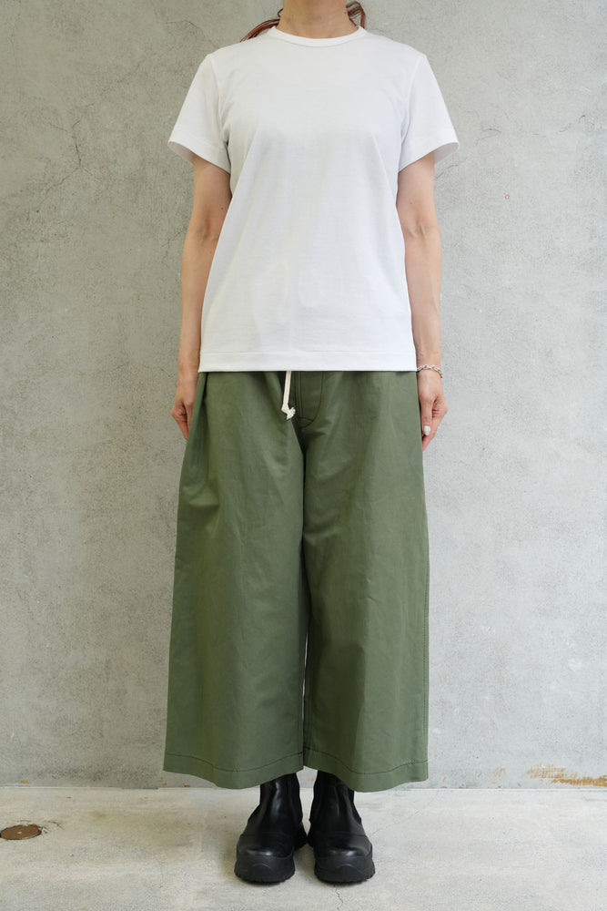 
                  
                    コットンリネンイージーパンツ-KHAKI-
                  
                