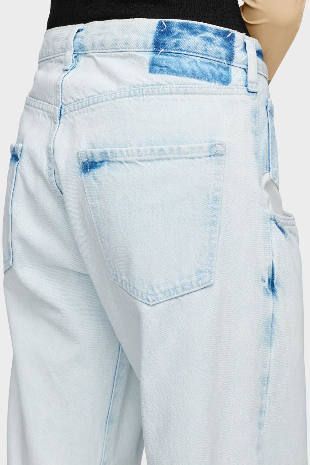 
                  
                    Super bleach wash boyfriend denim pants
                  
                