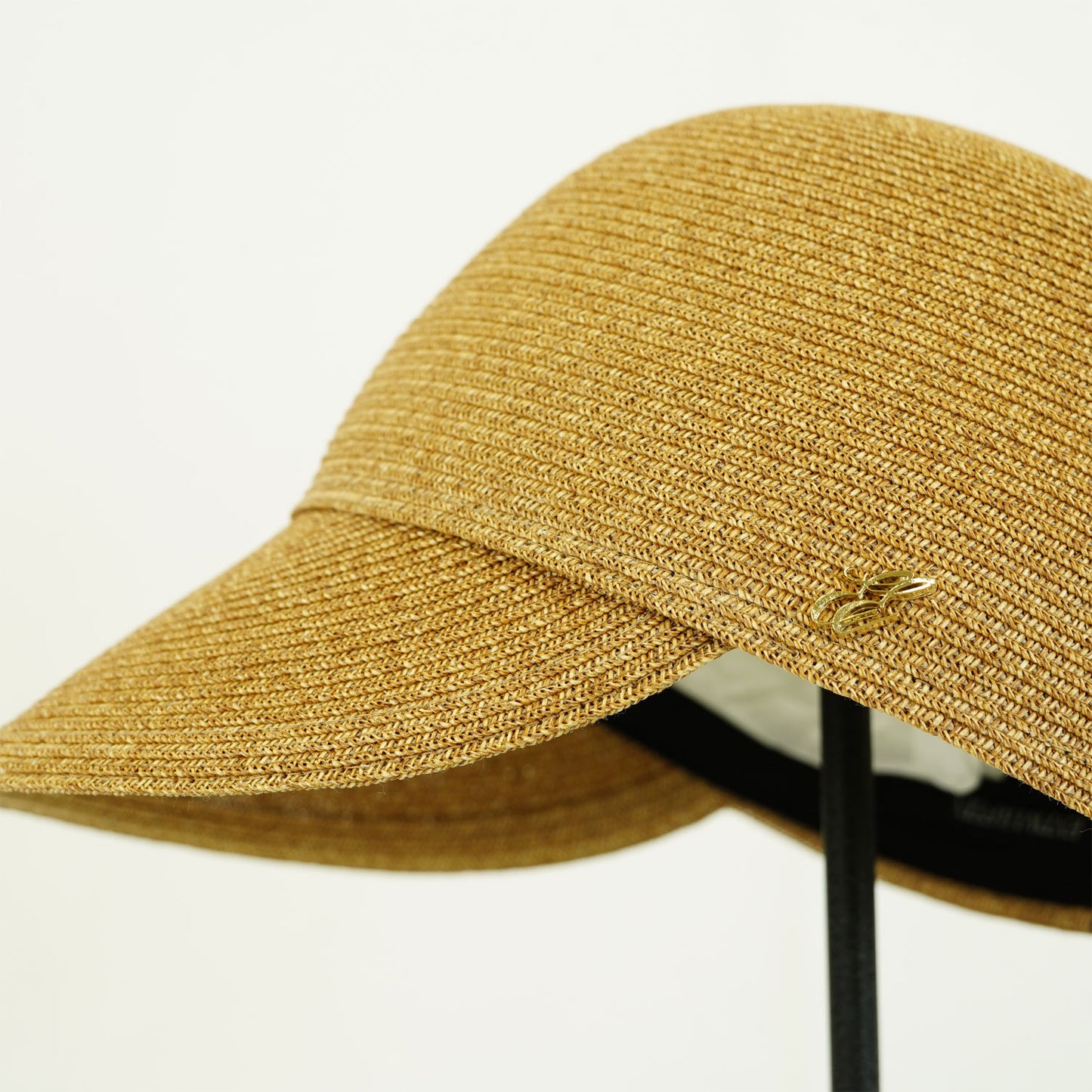 
                  
                    Joset.C -BROWN-
                  
                