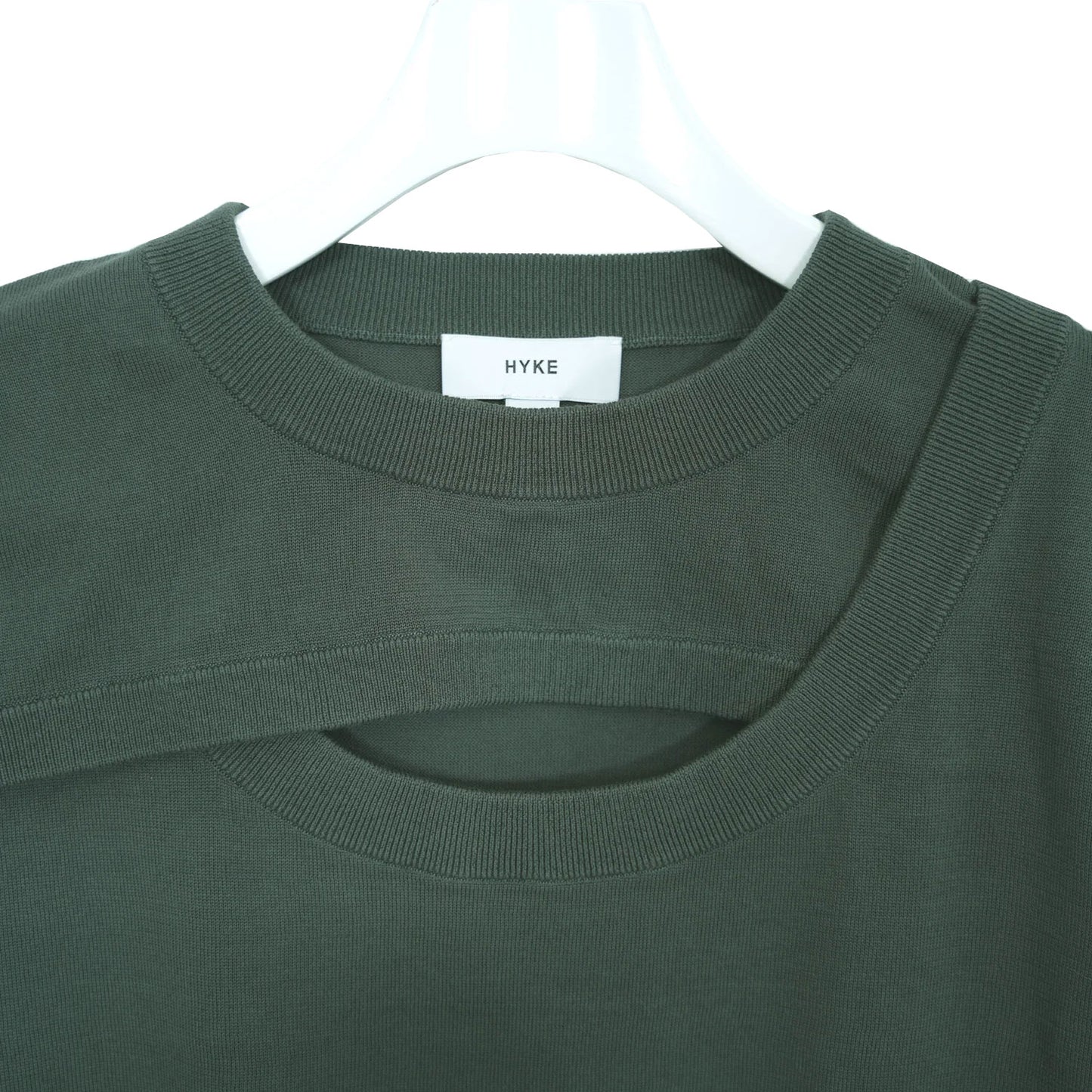 
                  
                    CREW NECK SWEATER -OLIVE DRAB-
                  
                