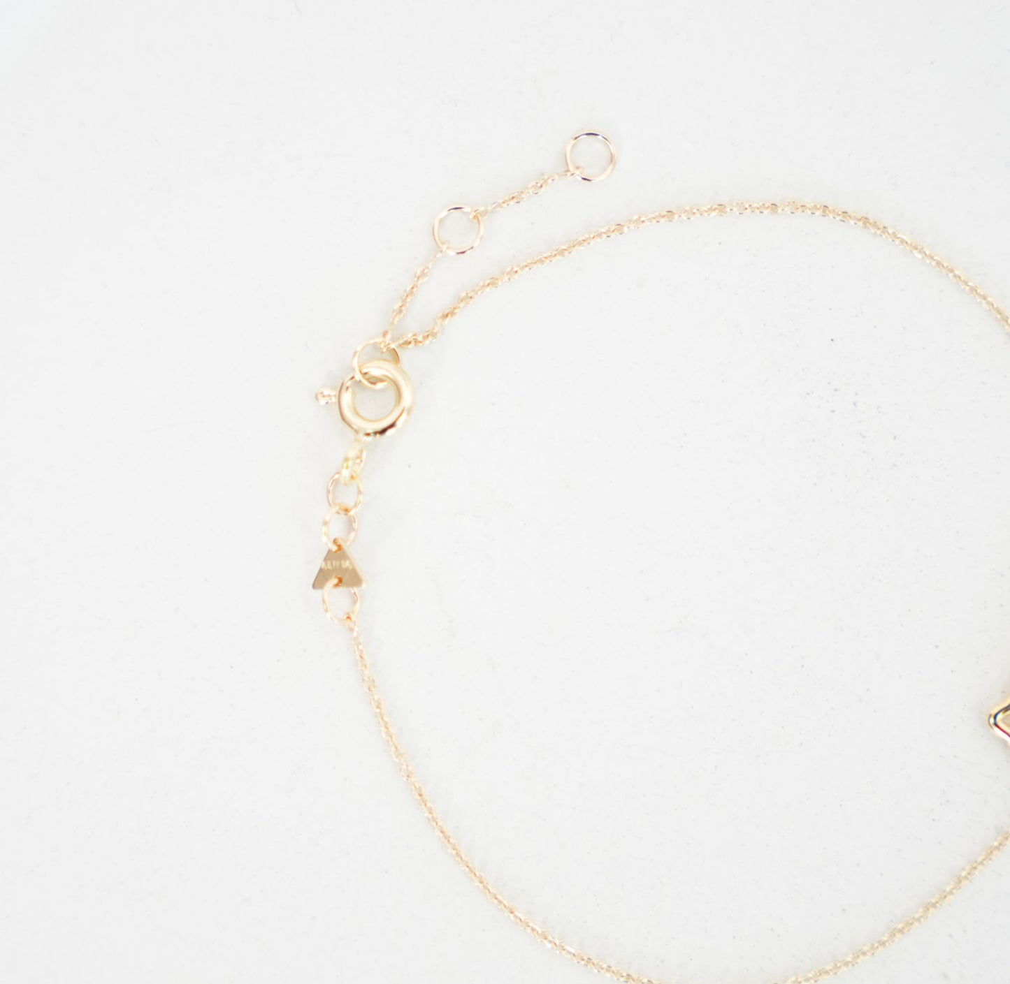 
                  
                    MIAU CHAIN BRACELET
                  
                