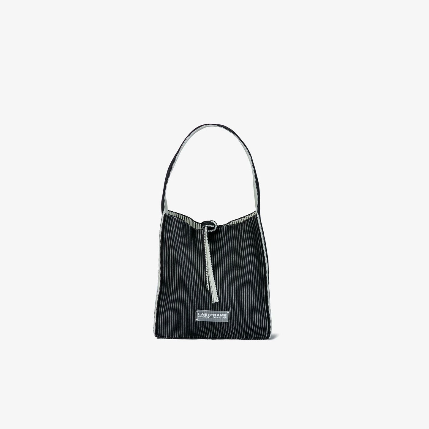 
                  
                    TASUKI TOTE SMALL
                  
                