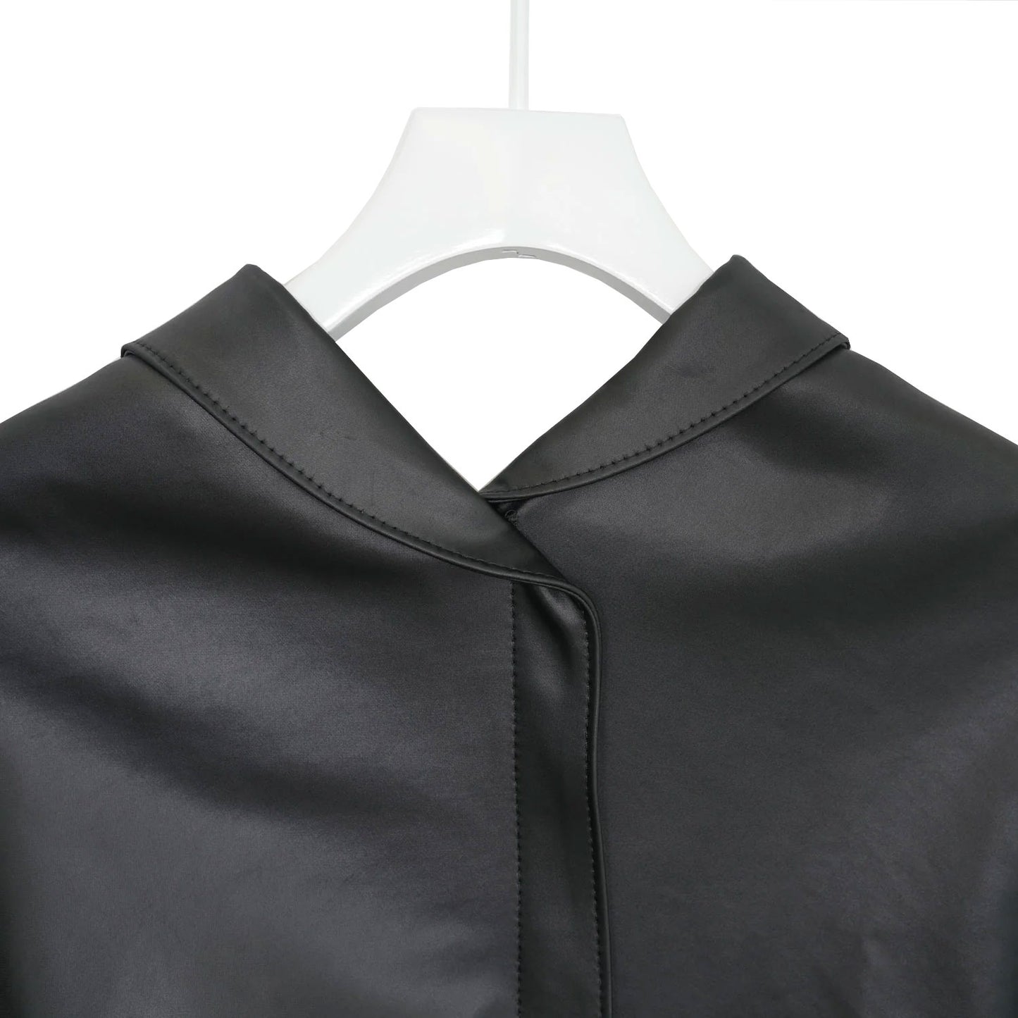 
                  
                    ペプラムフェイクレザージャケット-BLACK-
                  
                