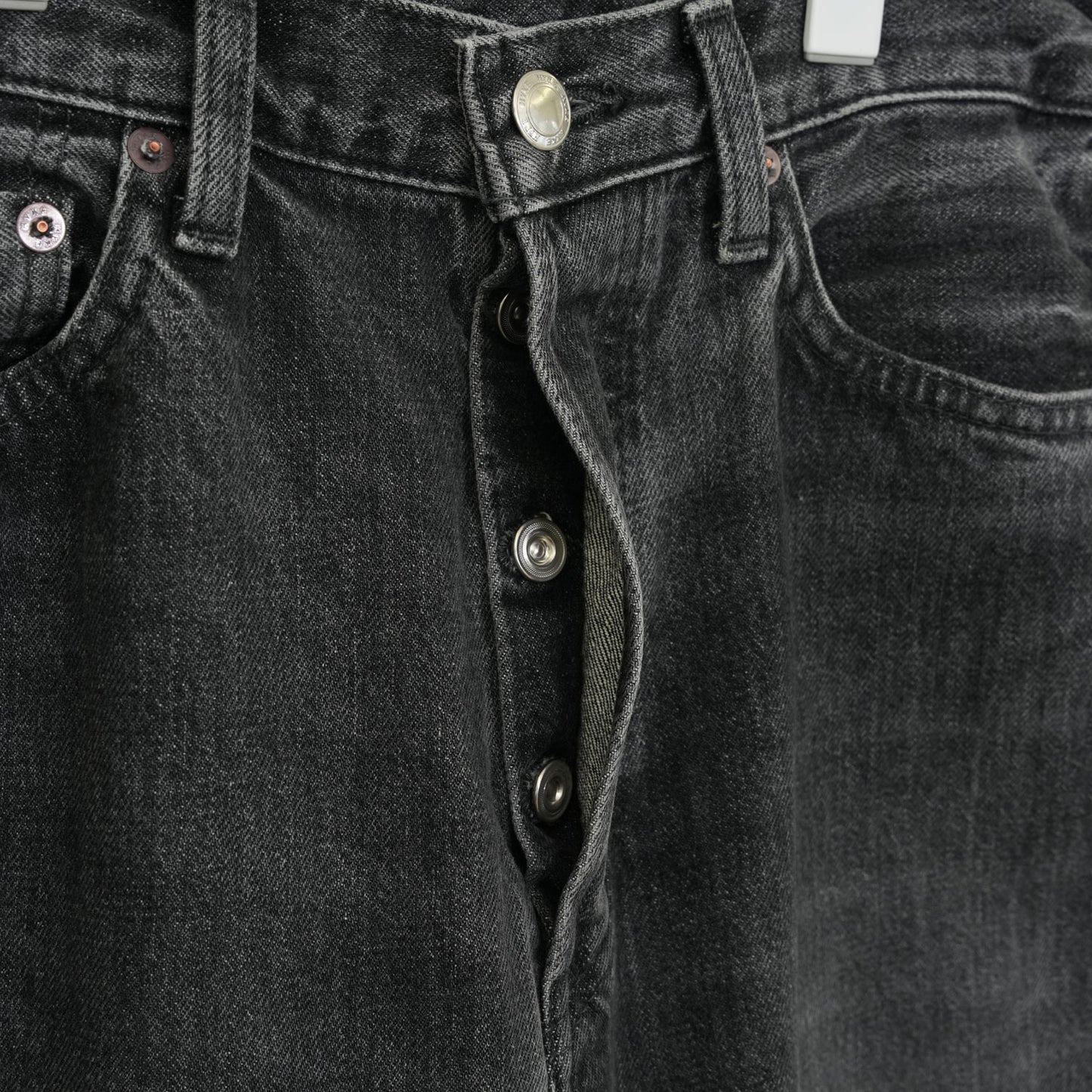 
                  
                    DENIM BARREL LEG JEANS -USED WASH(BLACK)-
                  
                