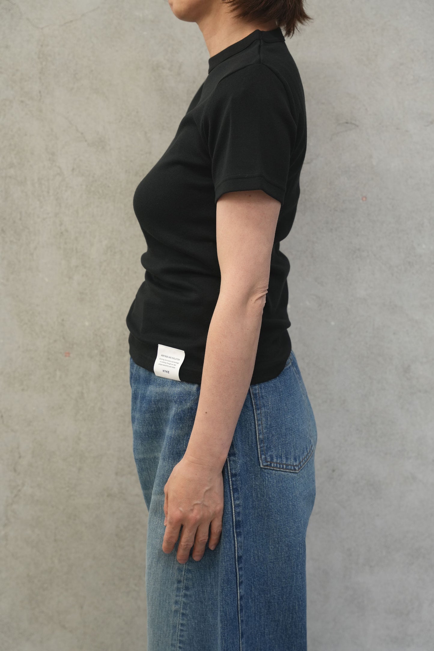 
                  
                    SHORT-SLV TEE-BLACK-
                  
                