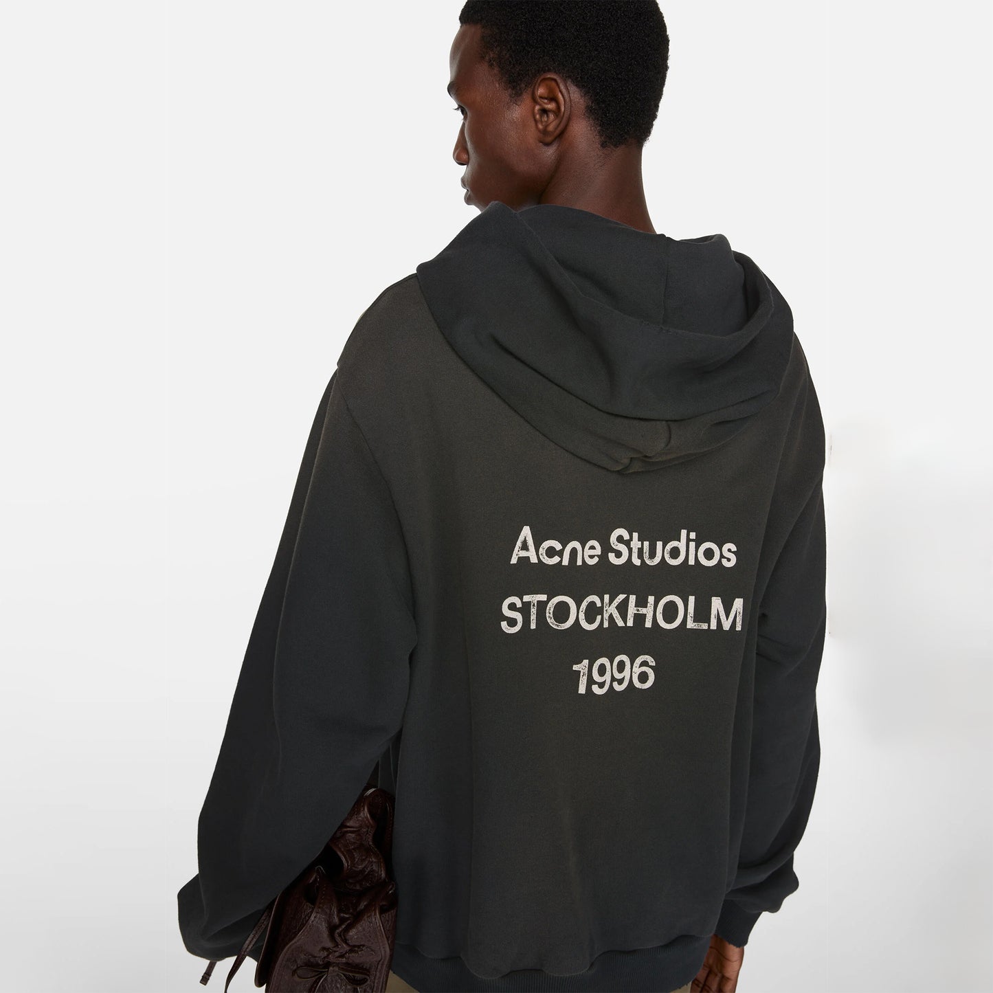 
                  
                    FLEECE LOGO HOODIE
                  
                
