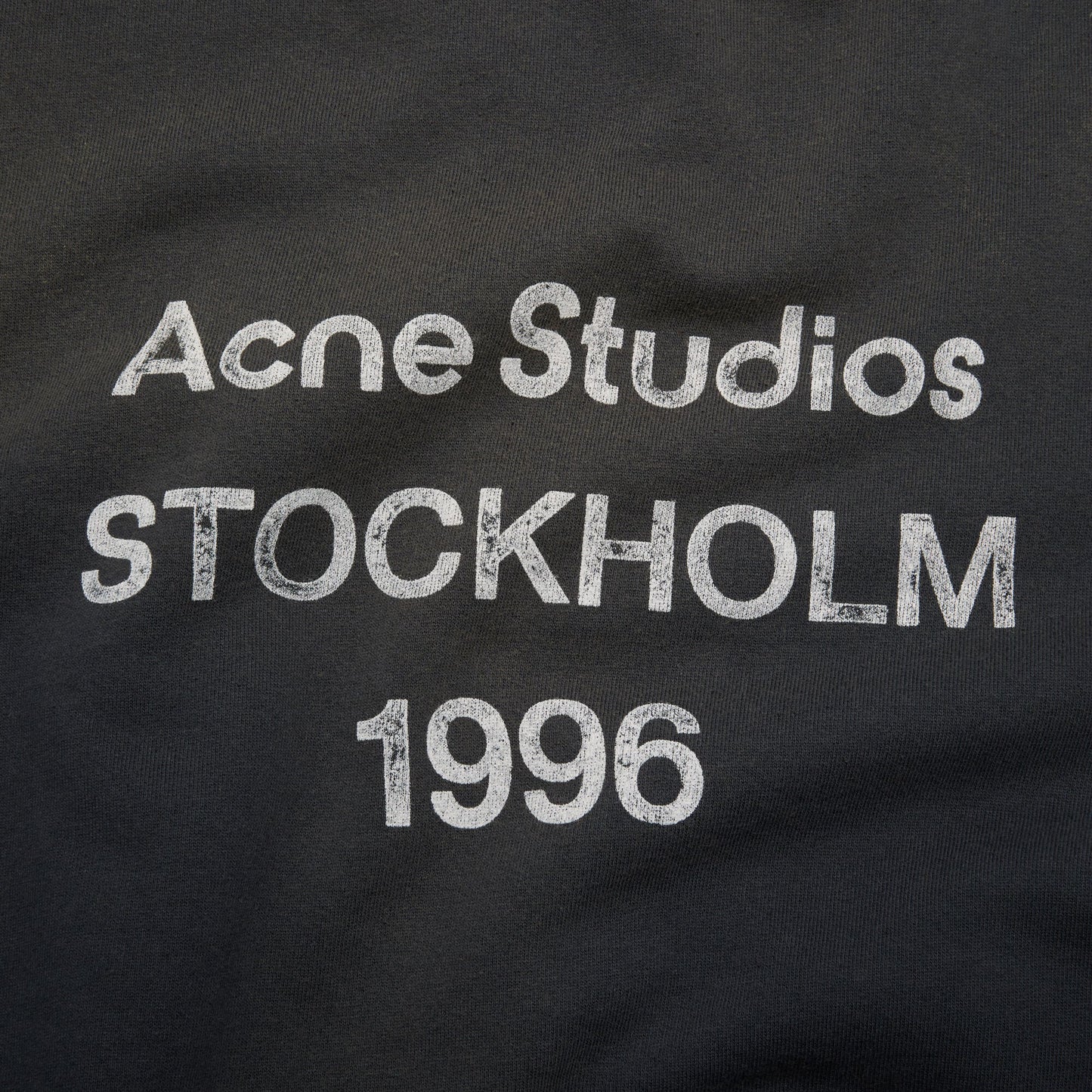 
                  
                    FLEECE LOGO HOODIE
                  
                
