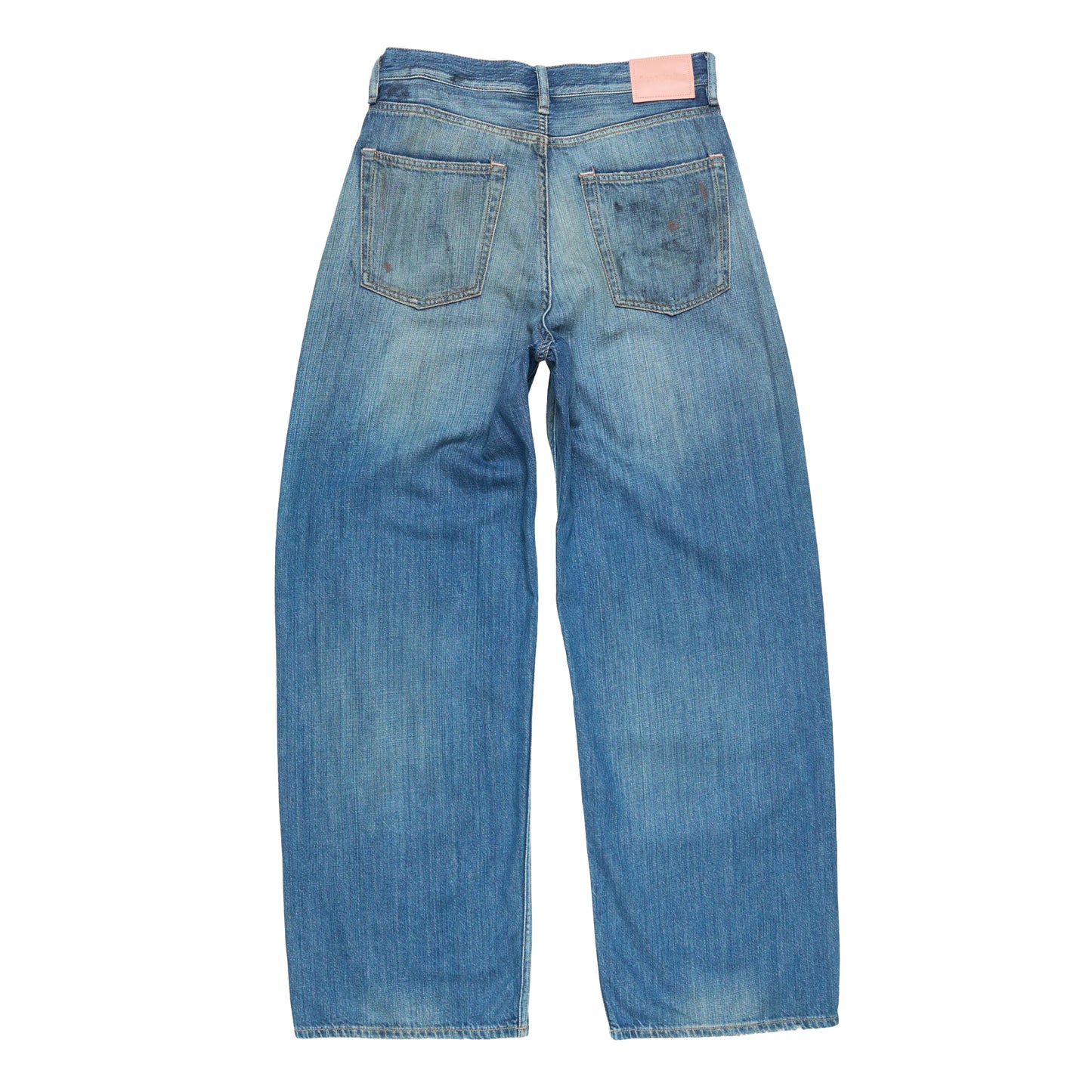 
                  
                    LOOSE FIT JEANS - 1981
                  
                