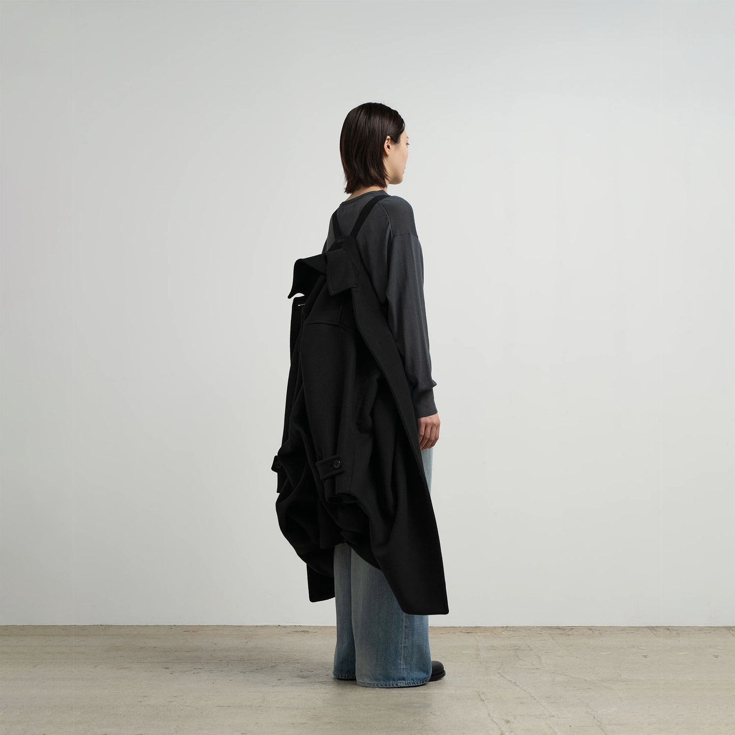 
                  
                    LIGHT MELTON OVERSIZED COAT
                  
                