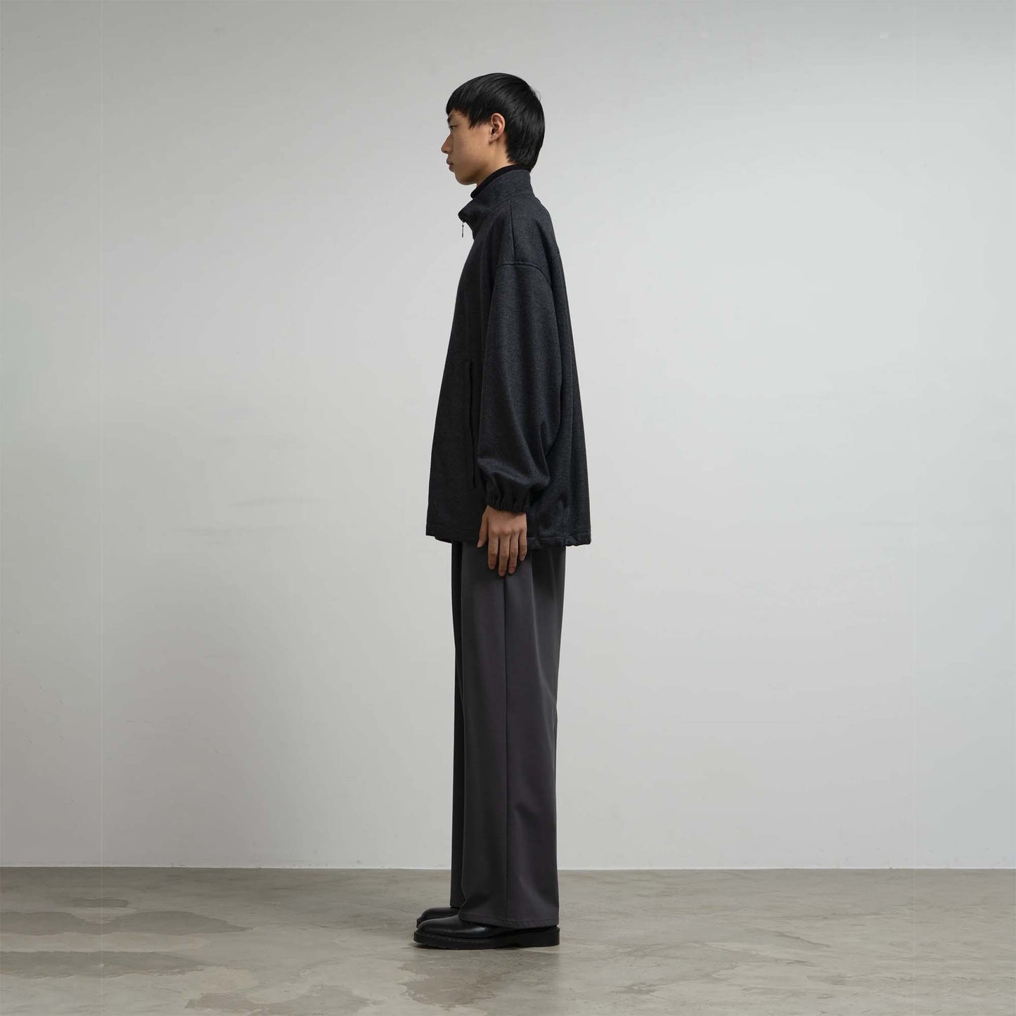 
                  
                    WOOL SMOOTH FLANNEL TRACK BLOUSON
                  
                