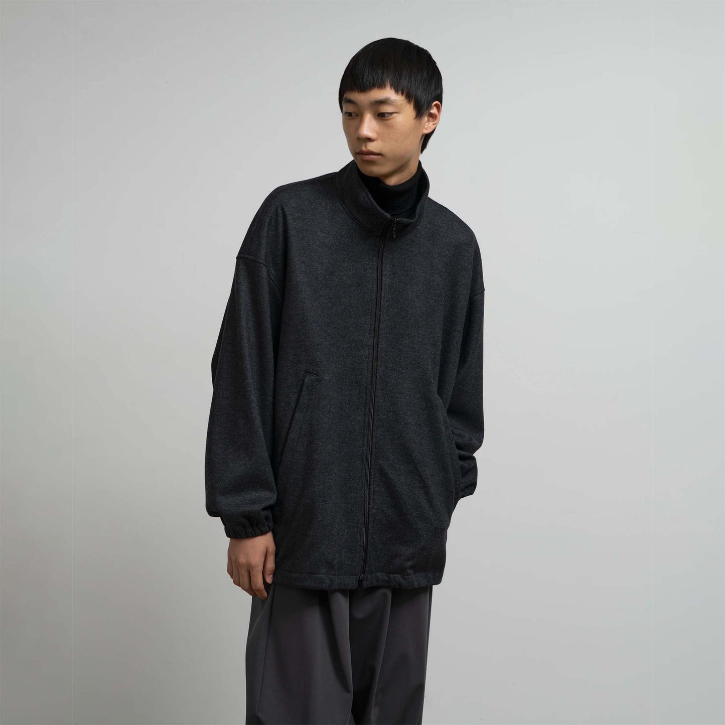 
                  
                    WOOL SMOOTH FLANNEL TRACK BLOUSON
                  
                