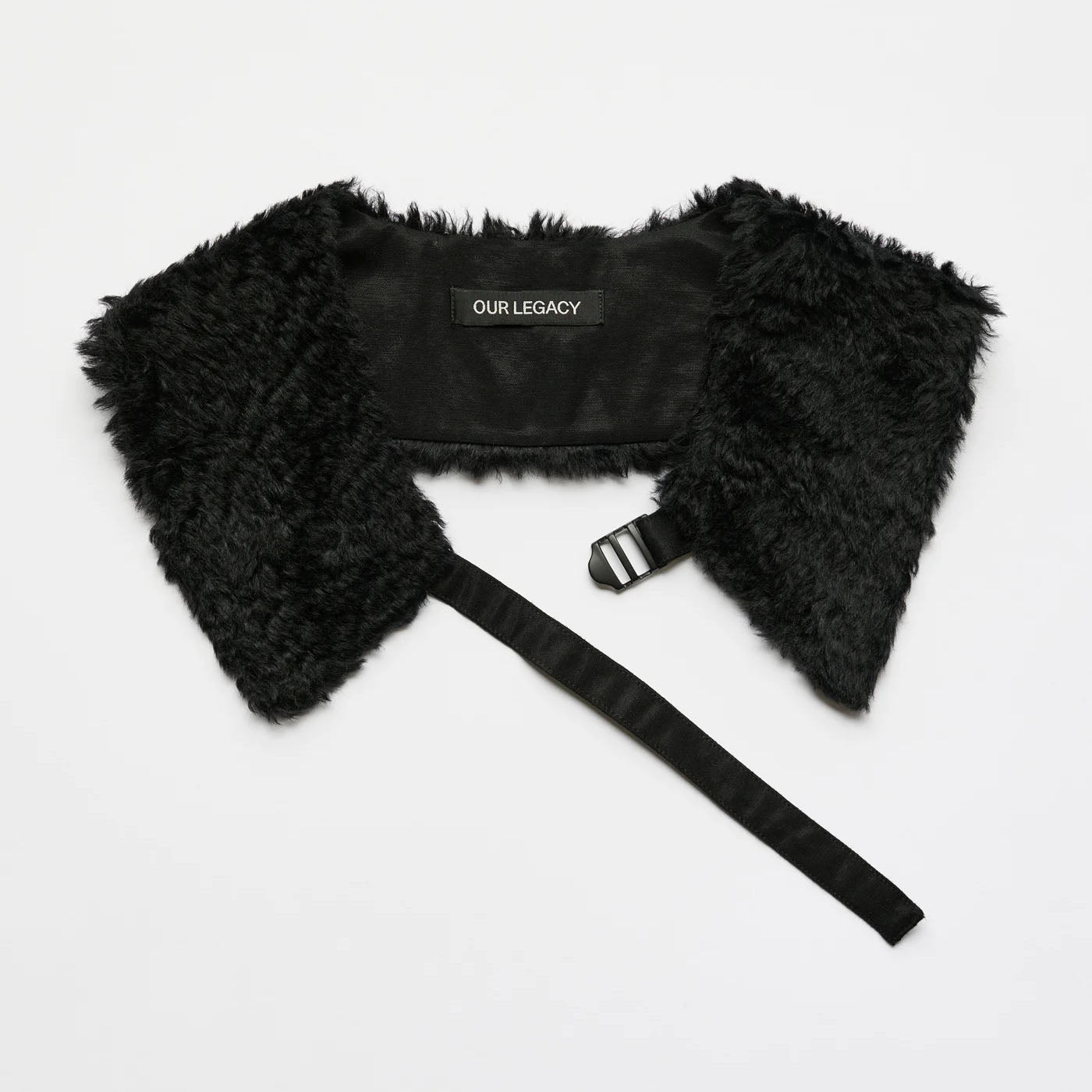 
                  
                    JAGGED COLLAR
                  
                