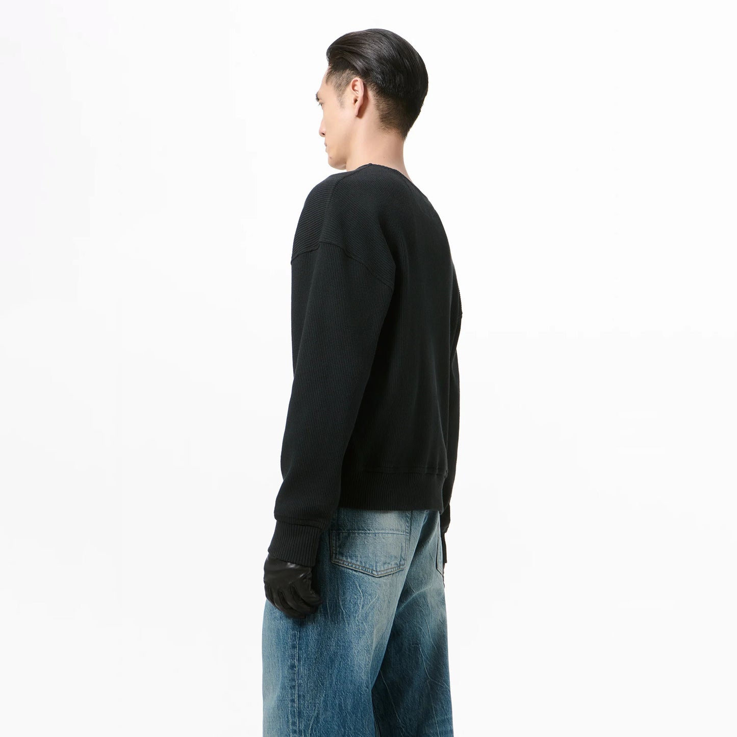 
                  
                    BALLON SWEATSHIRT
                  
                